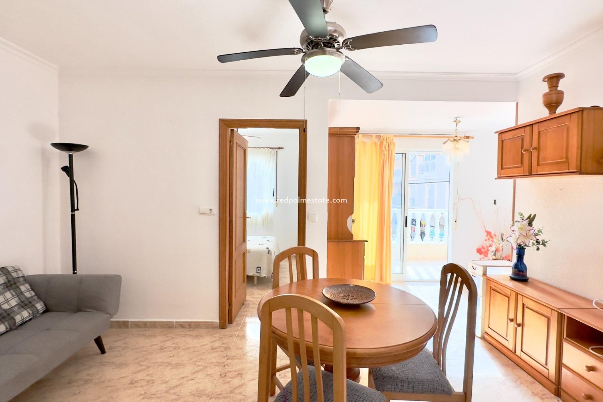 Reventa - Apartmentos -
Torrevieja - Centro