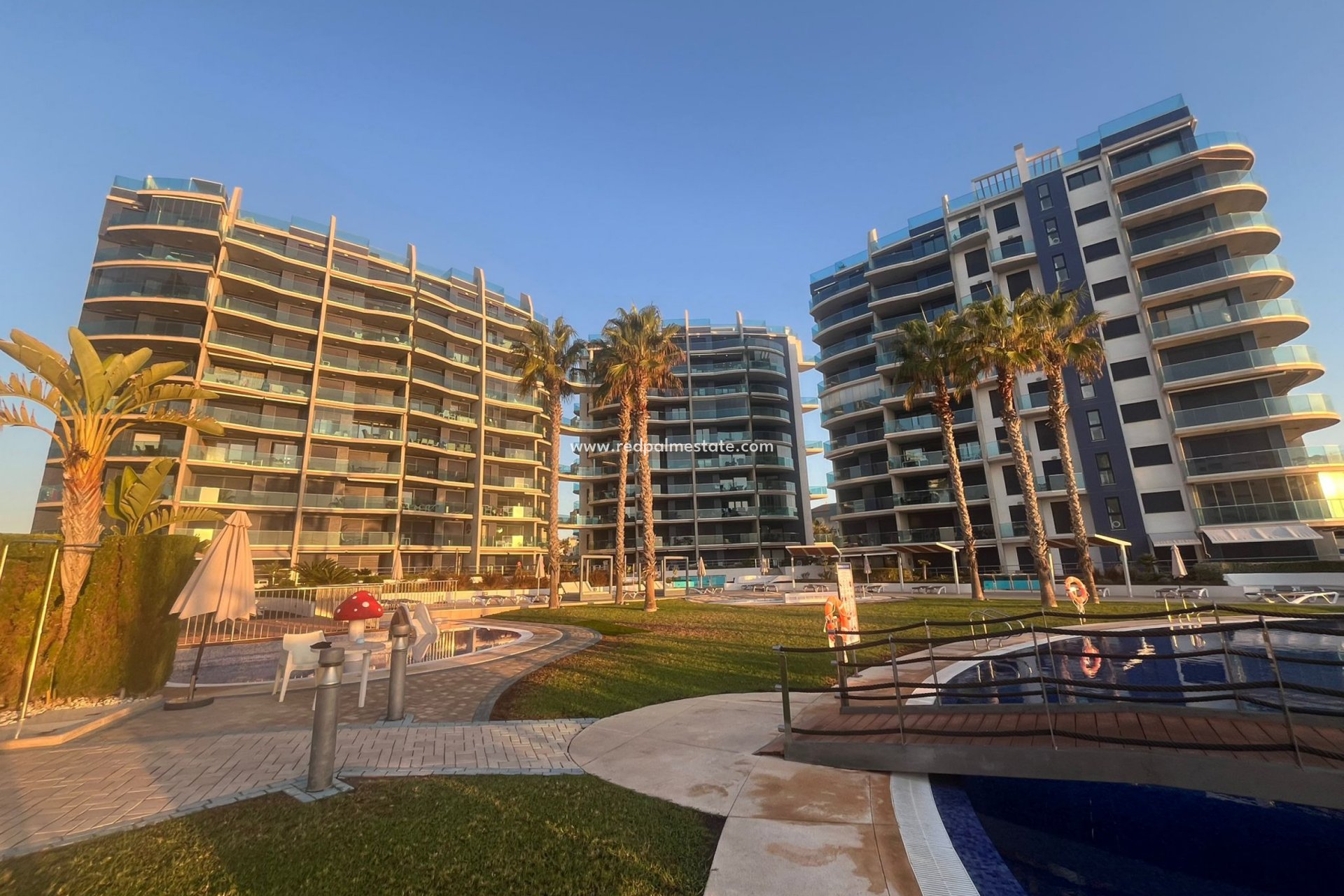 Reventa - Apartmentos -
Torrevieja - Costa Blanca