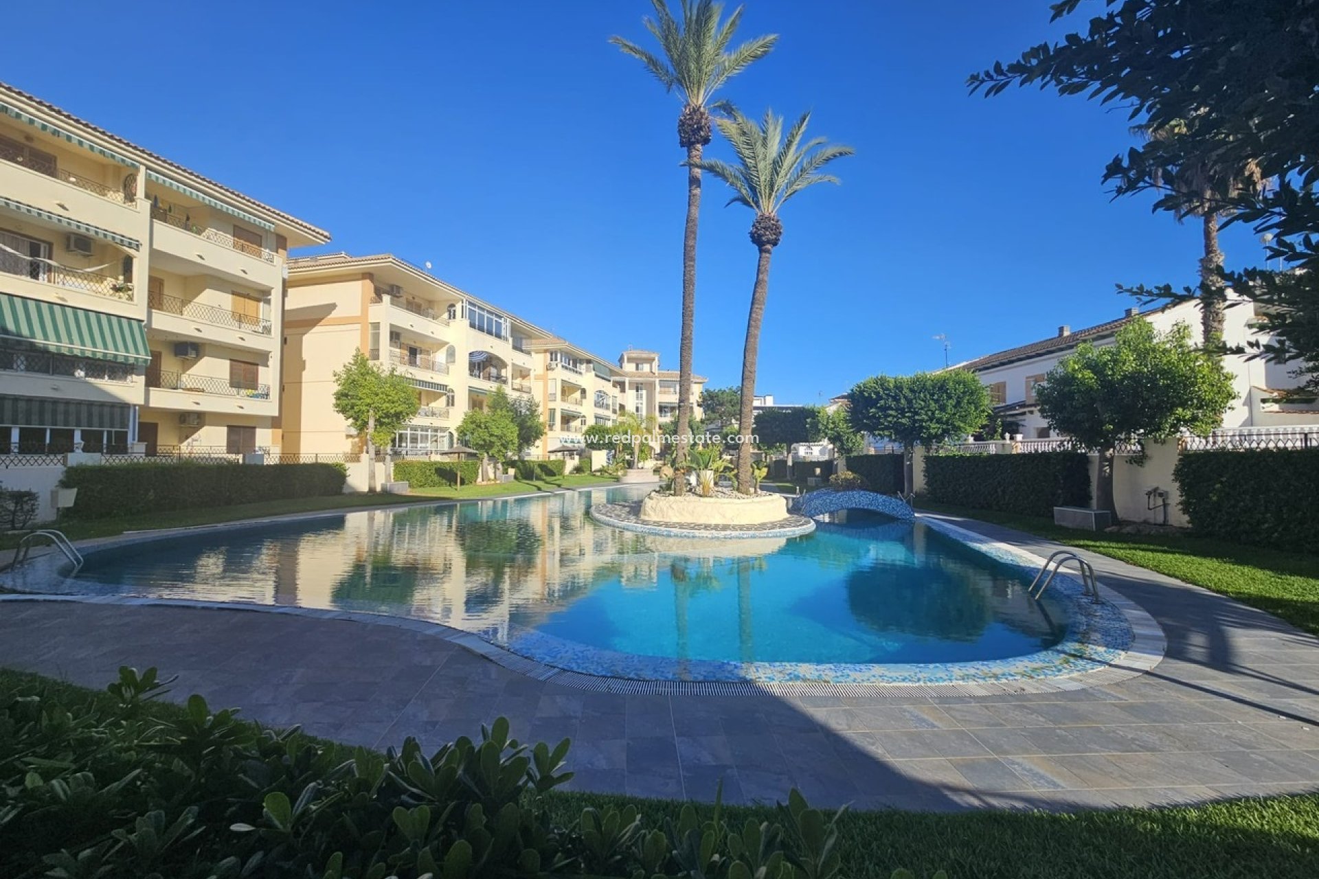 Reventa - Apartmentos -
Torrevieja - Costa Blanca