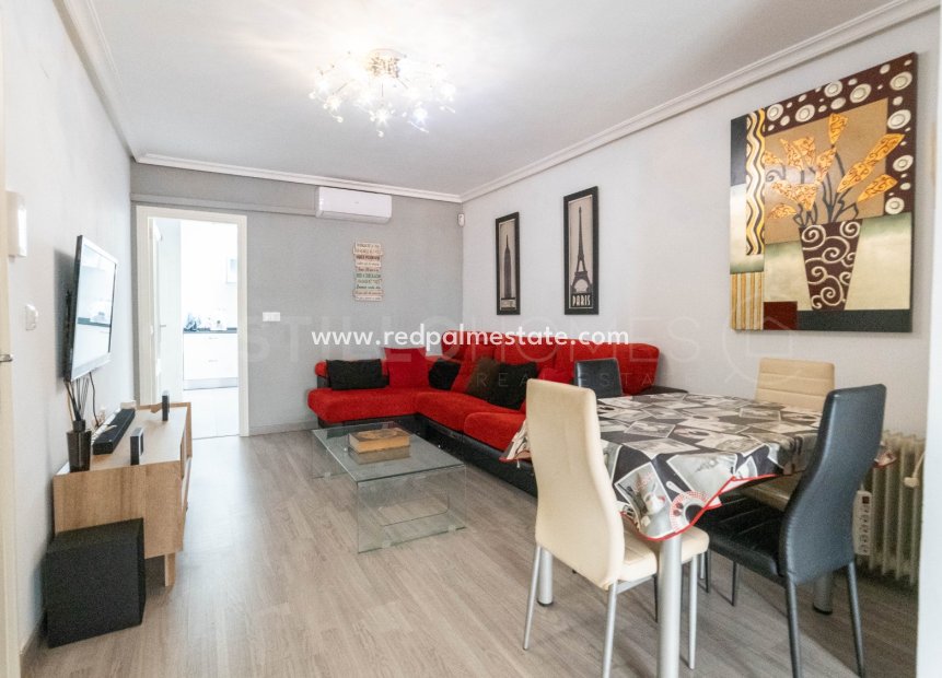 Reventa - Apartmentos -
Torrevieja - El Acequión - Los Náufragos