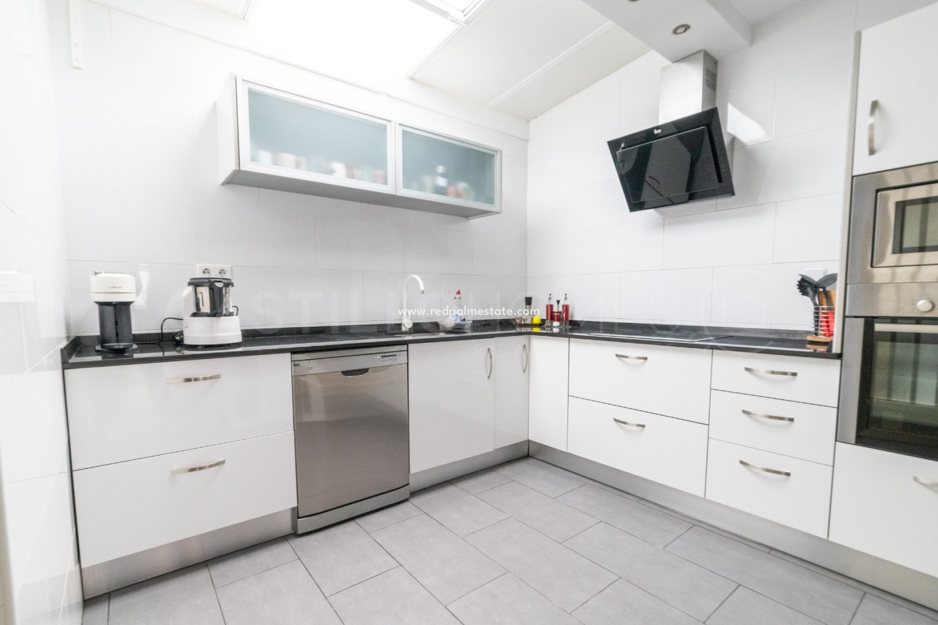 Reventa - Apartmentos -
Torrevieja - El Acequión - Los Náufragos