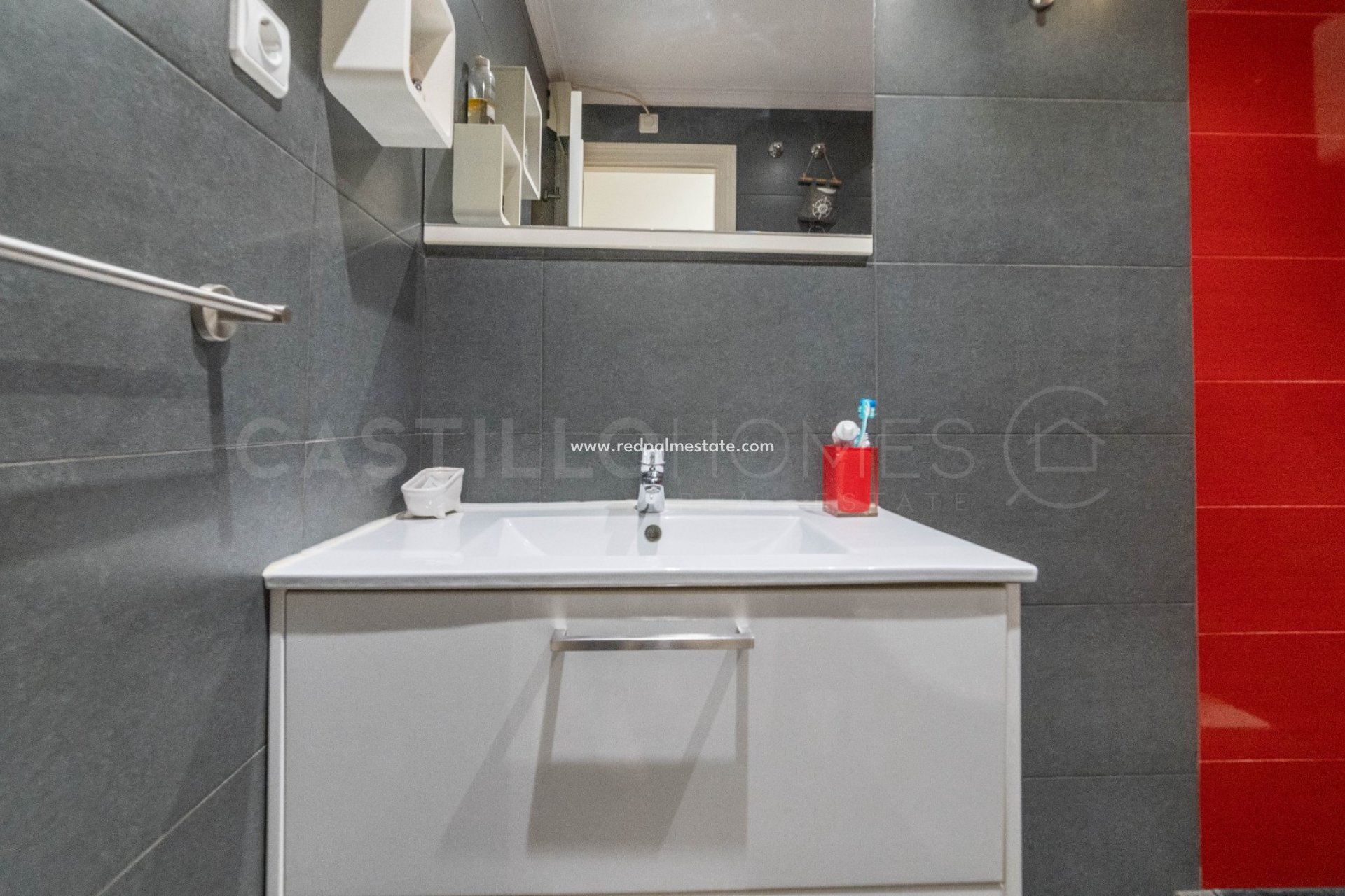 Reventa - Apartmentos -
Torrevieja - El Acequión - Los Náufragos