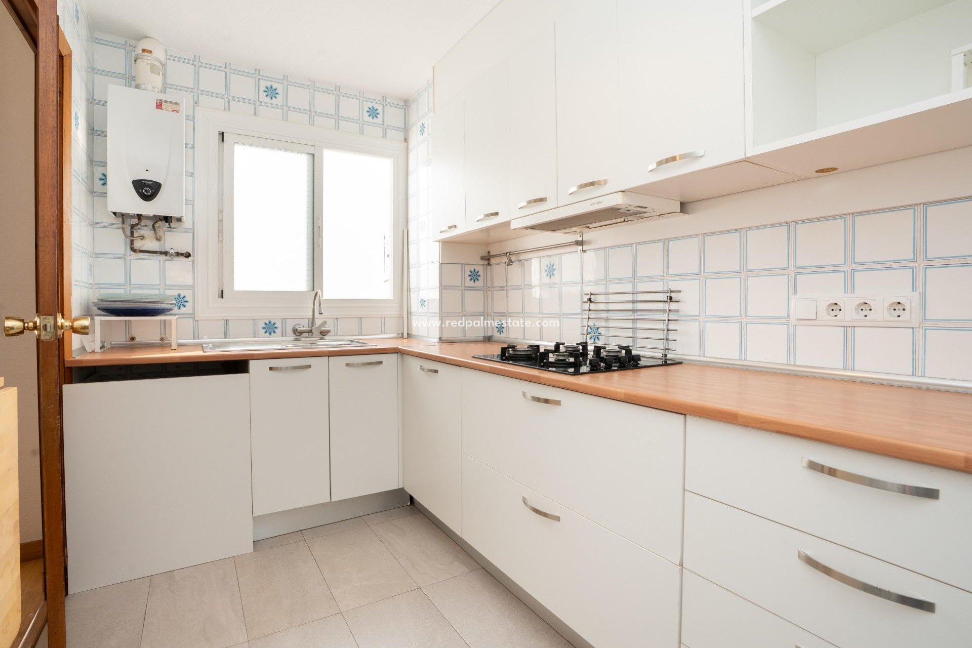 Reventa - Apartmentos -
Torrevieja - El Acequión - Los Náufragos