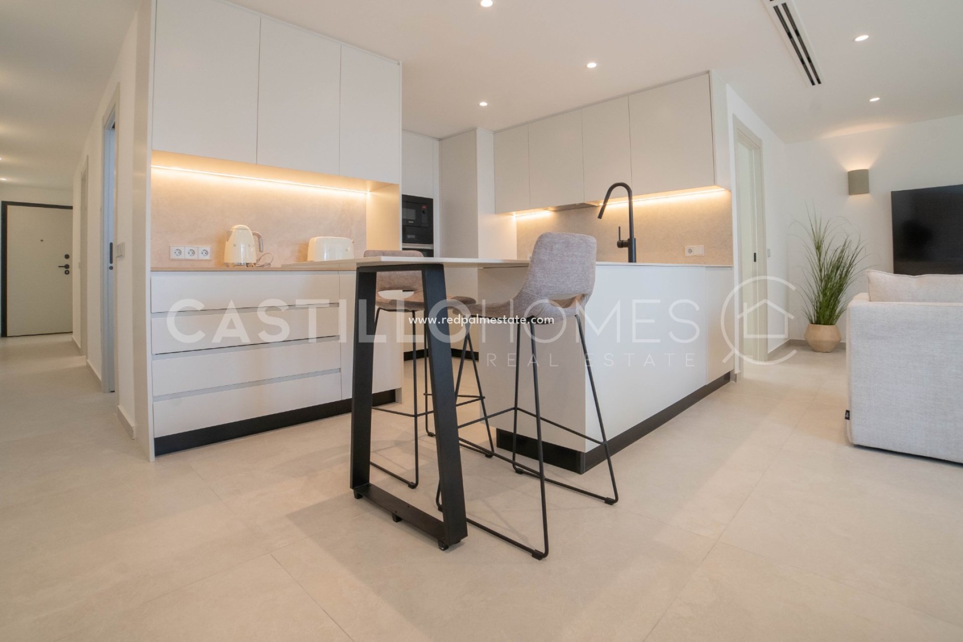 Reventa - Apartmentos -
Torrevieja - El Acequión - Los Náufragos