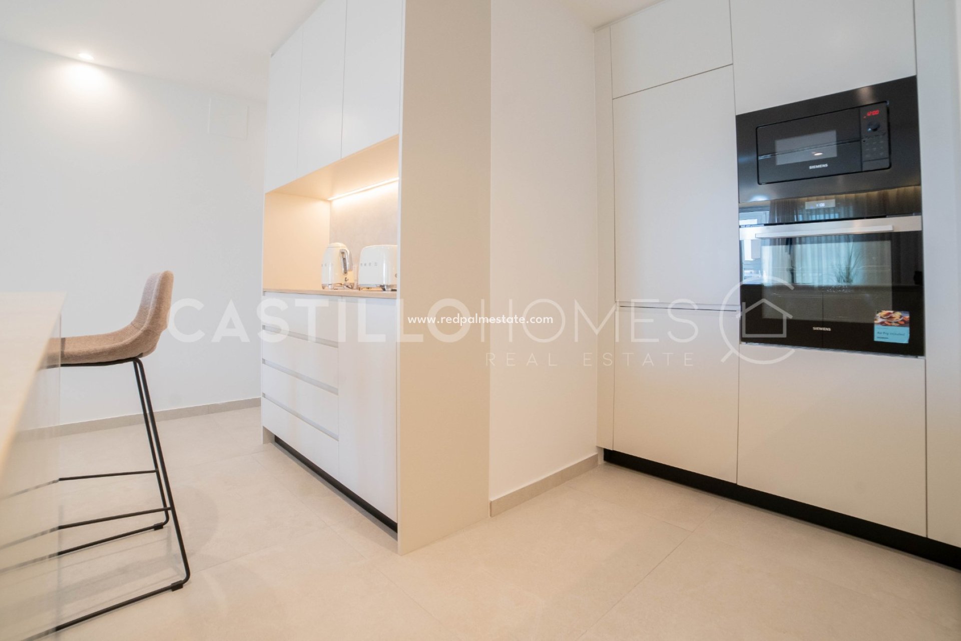 Reventa - Apartmentos -
Torrevieja - El Acequión - Los Náufragos