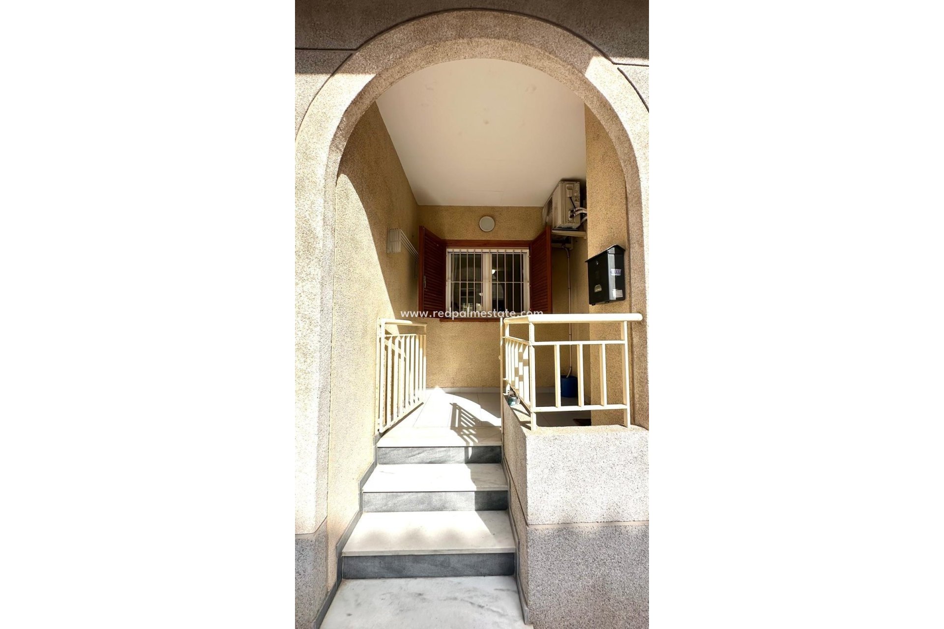 Reventa - Apartmentos -
Torrevieja - El Acequión - Los Náufragos