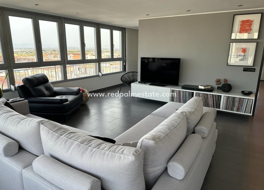 Reventa - Apartmentos -
Torrevieja - El Acequión - Los Náufragos