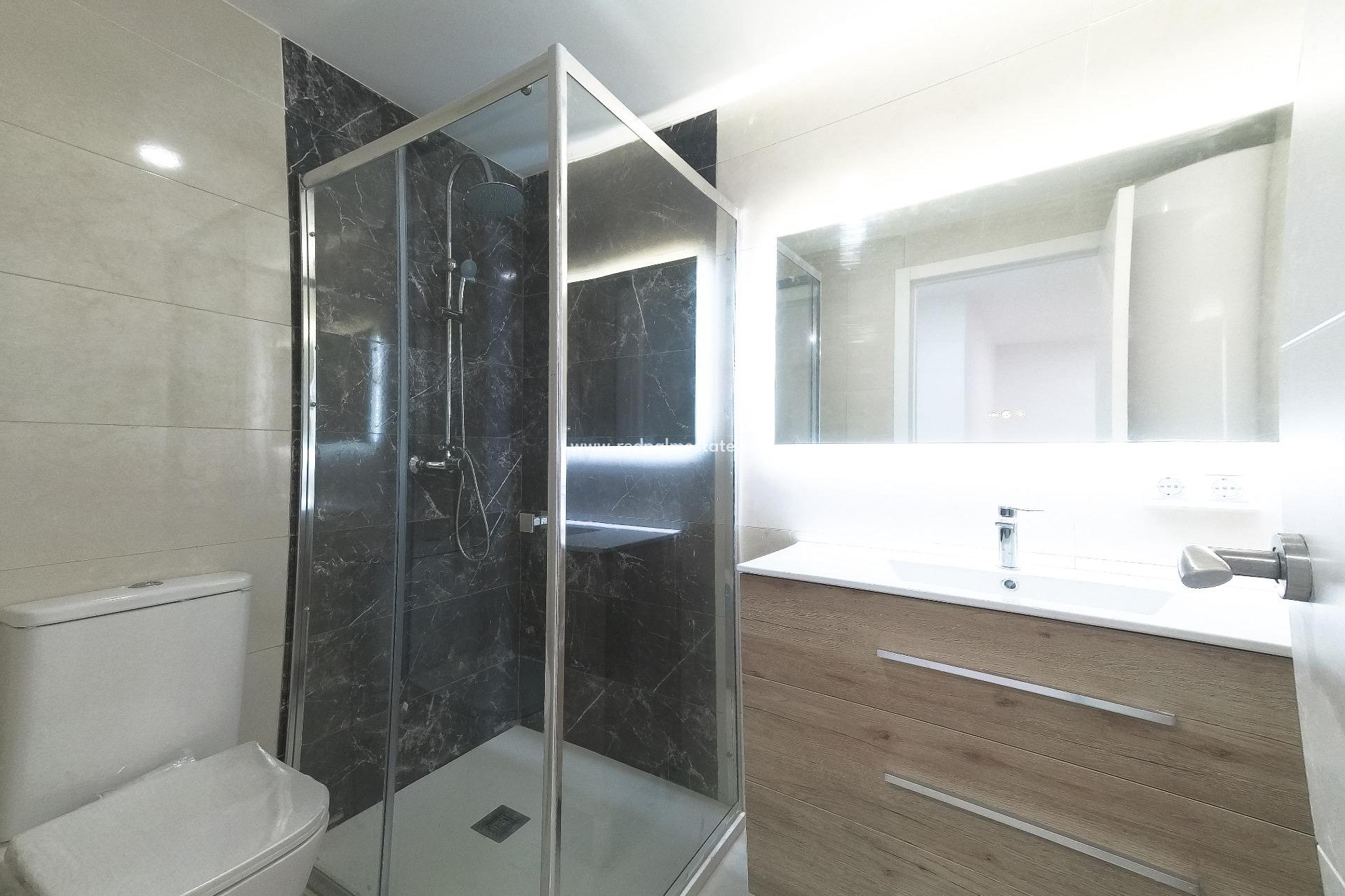 Reventa - Apartmentos -
Torrevieja - El Acequión - Los Náufragos