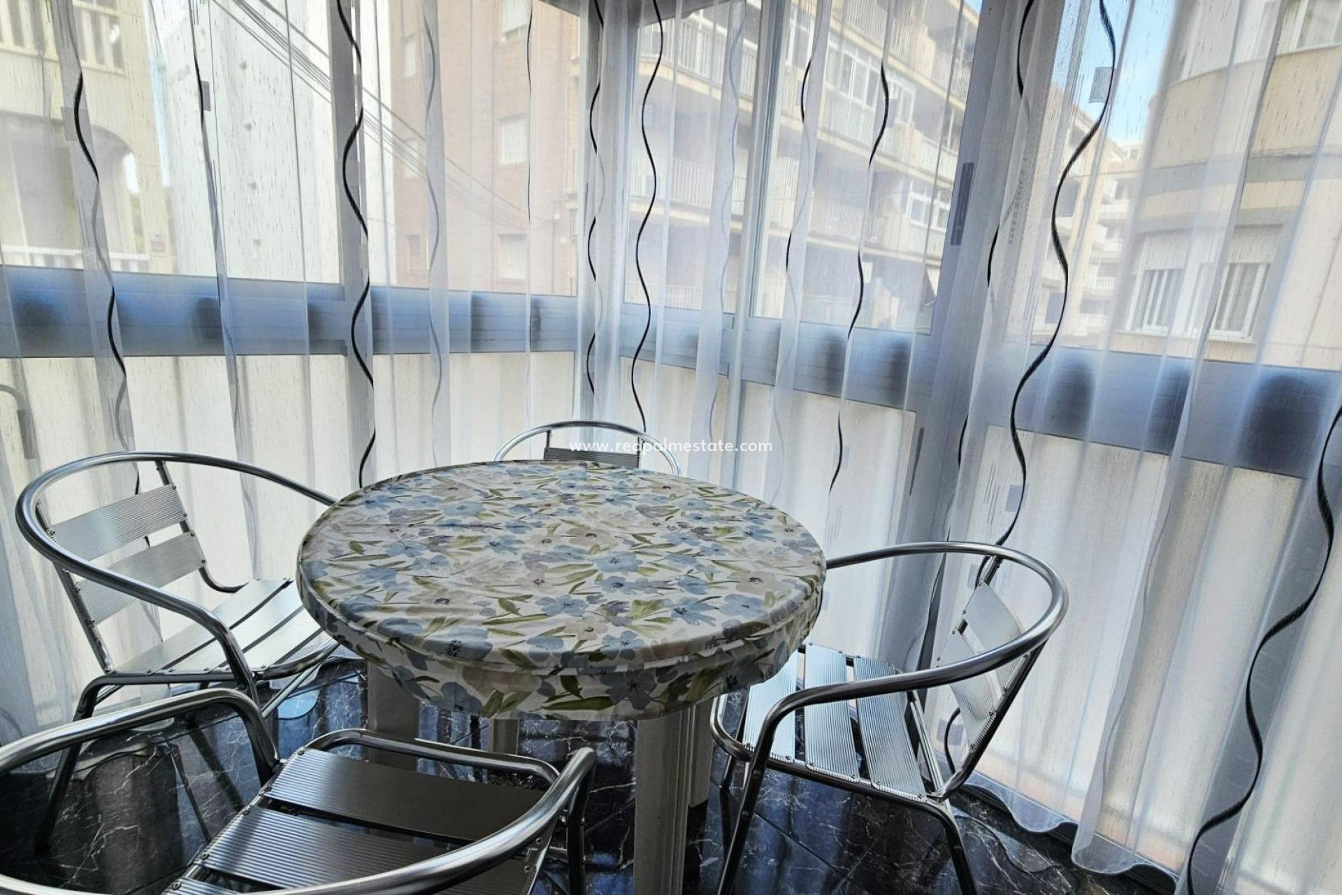 Reventa - Apartmentos -
Torrevieja - El Acequión - Los Náufragos