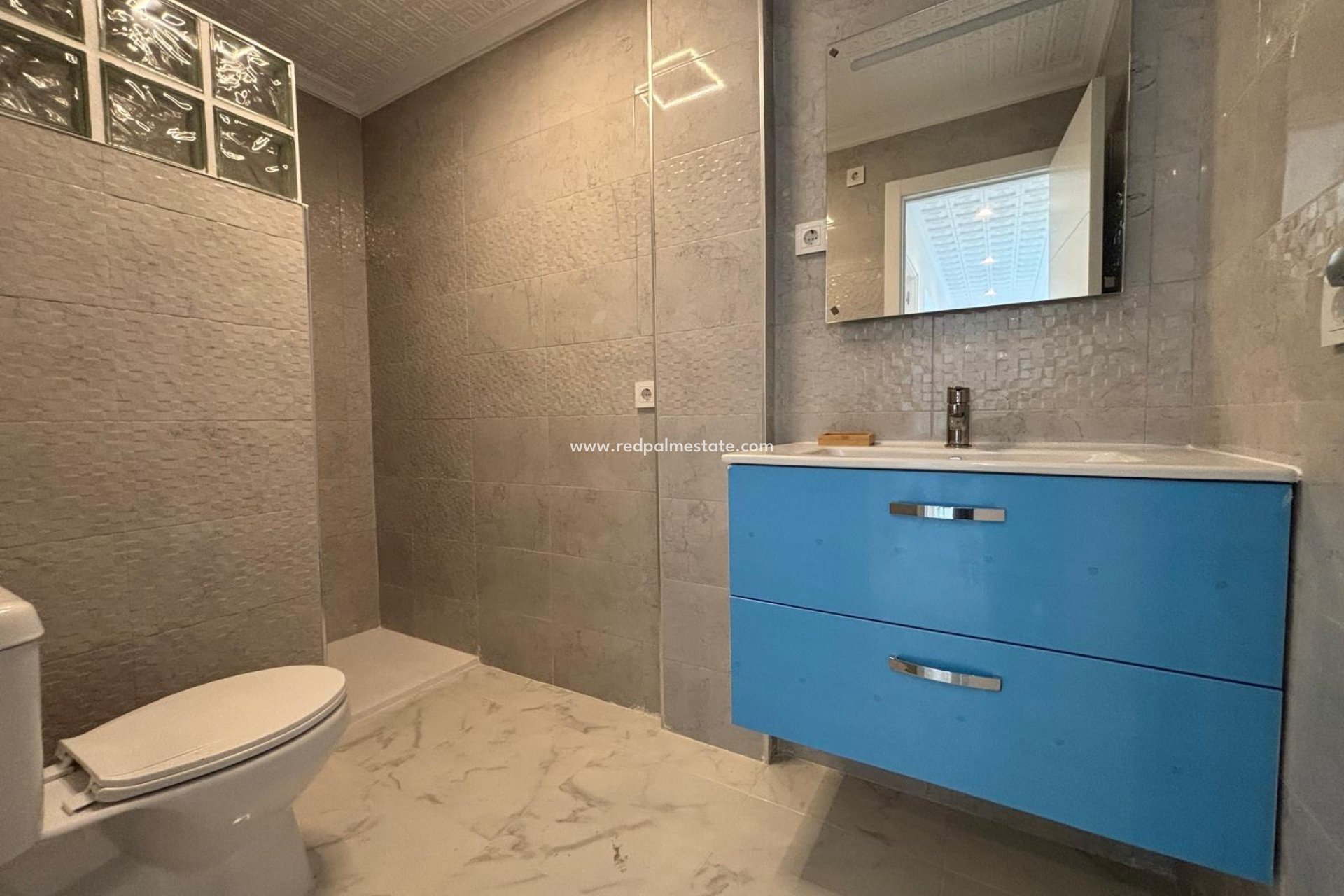 Reventa - Apartmentos -
Torrevieja - El Acequión - Los Náufragos