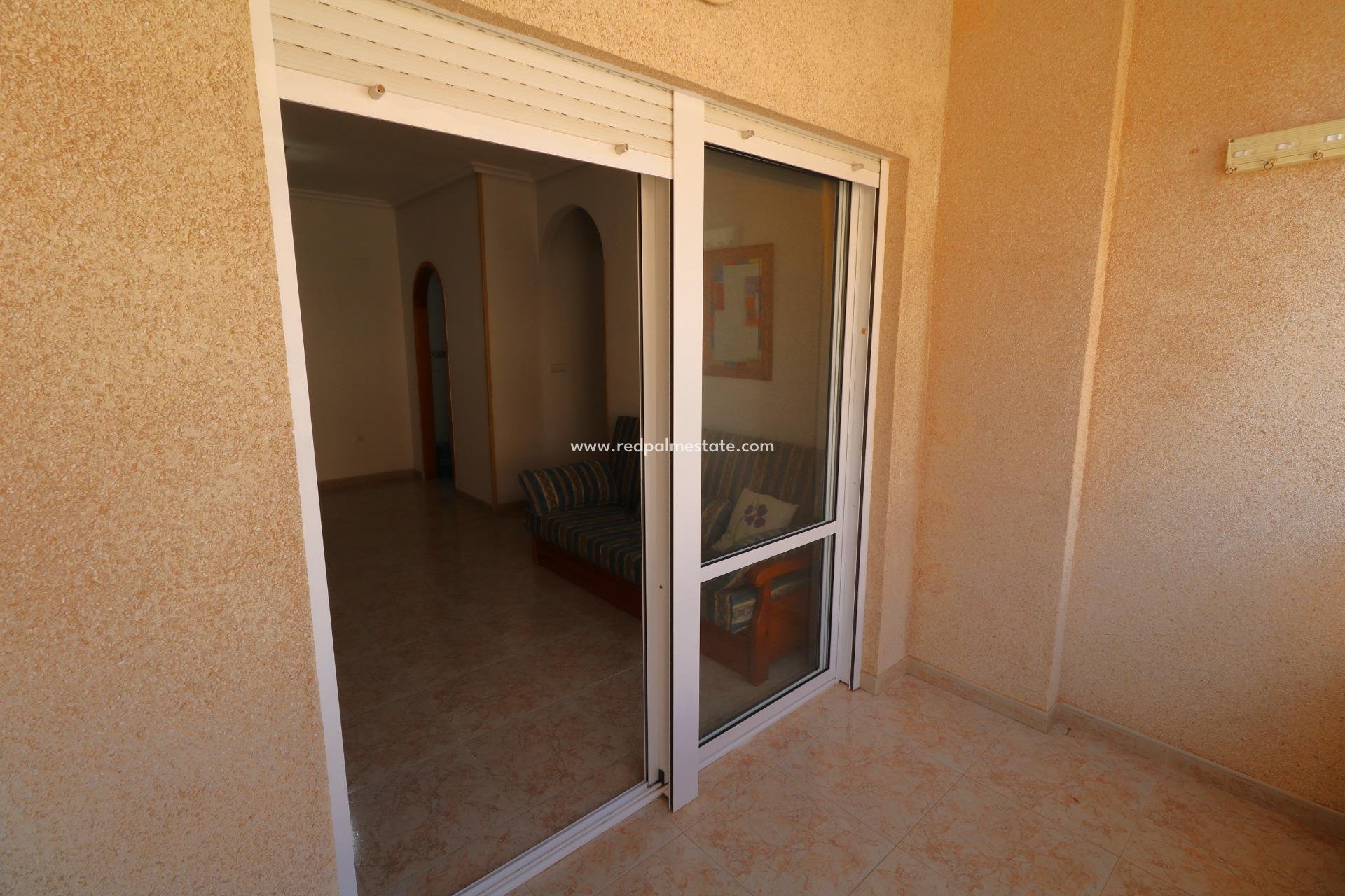 Reventa - Apartmentos -
Torrevieja - El Acequión - Los Náufragos