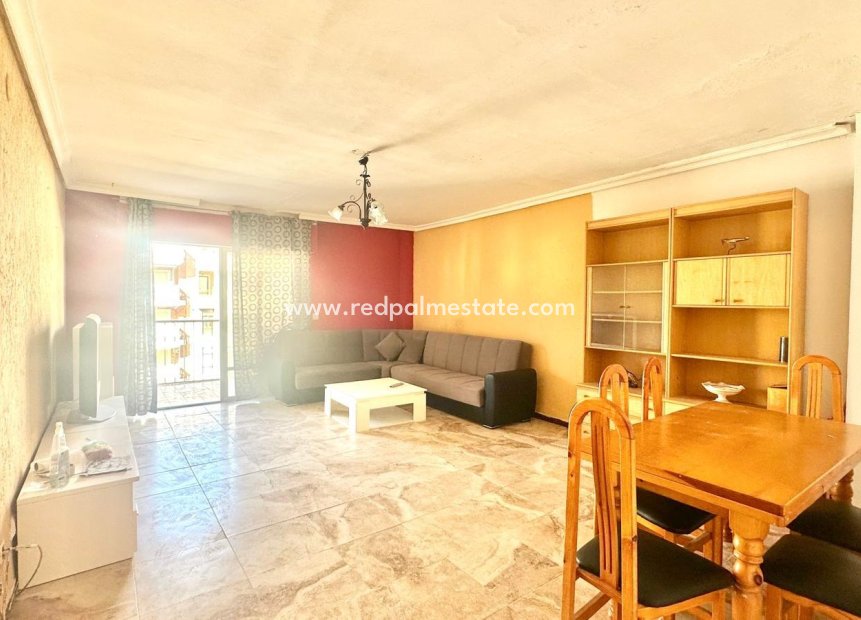 Reventa - Apartmentos -
Torrevieja - El Acequión - Los Náufragos