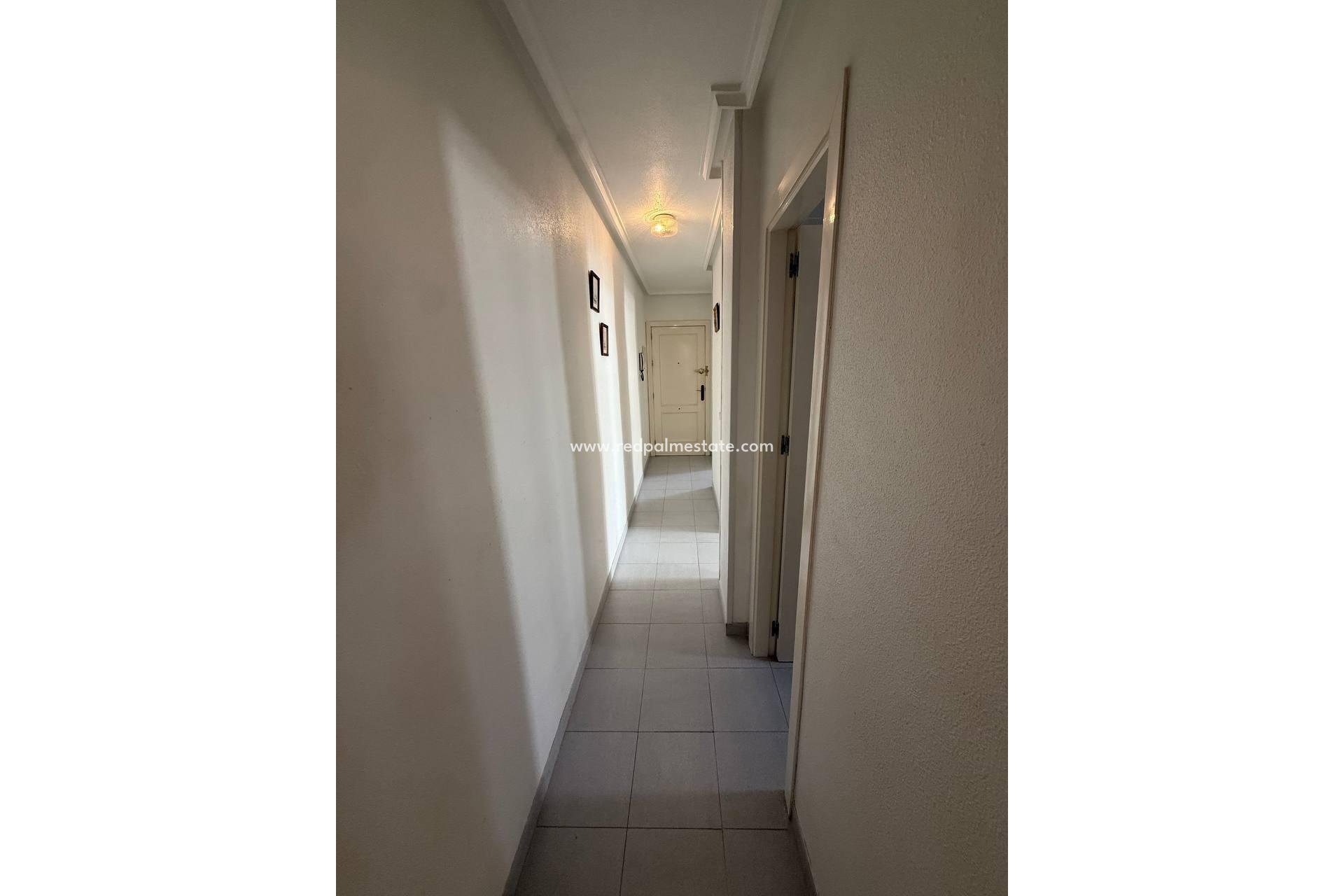 Reventa - Apartmentos -
Torrevieja - El Acequión - Los Náufragos