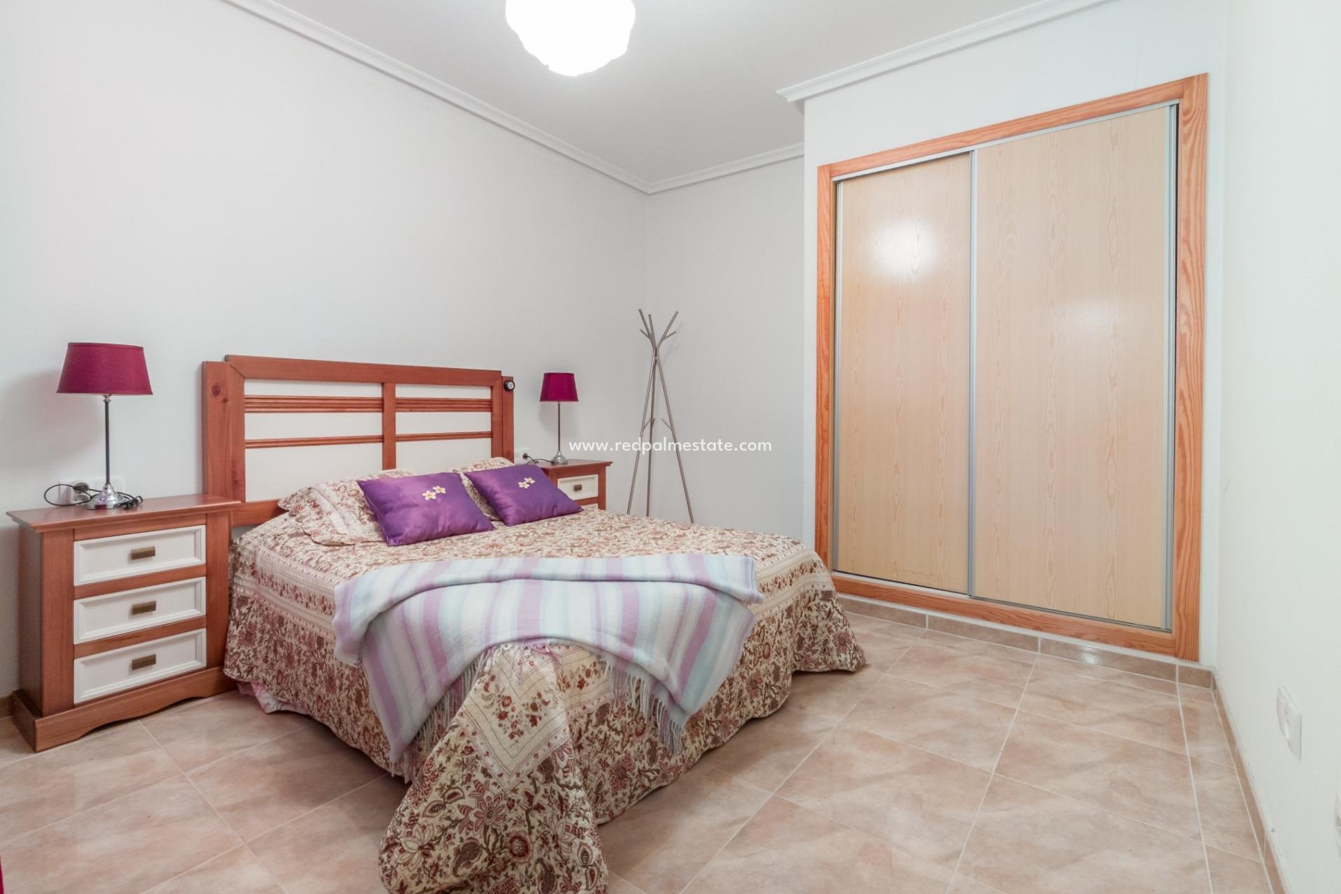 Reventa - Apartmentos -
Torrevieja - El Acequión - Los Náufragos