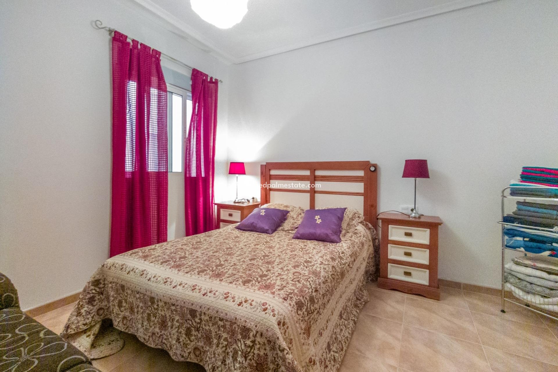 Reventa - Apartmentos -
Torrevieja - El Acequión - Los Náufragos
