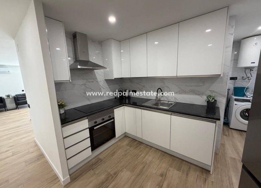 Reventa - Apartmentos -
Torrevieja - El Acequión - Los Náufragos