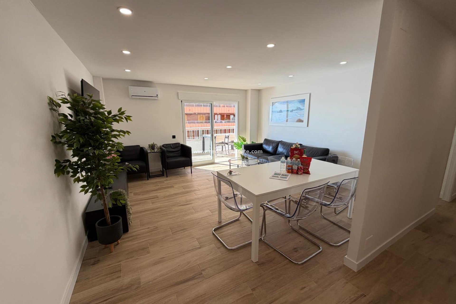 Reventa - Apartmentos -
Torrevieja - El Acequión - Los Náufragos