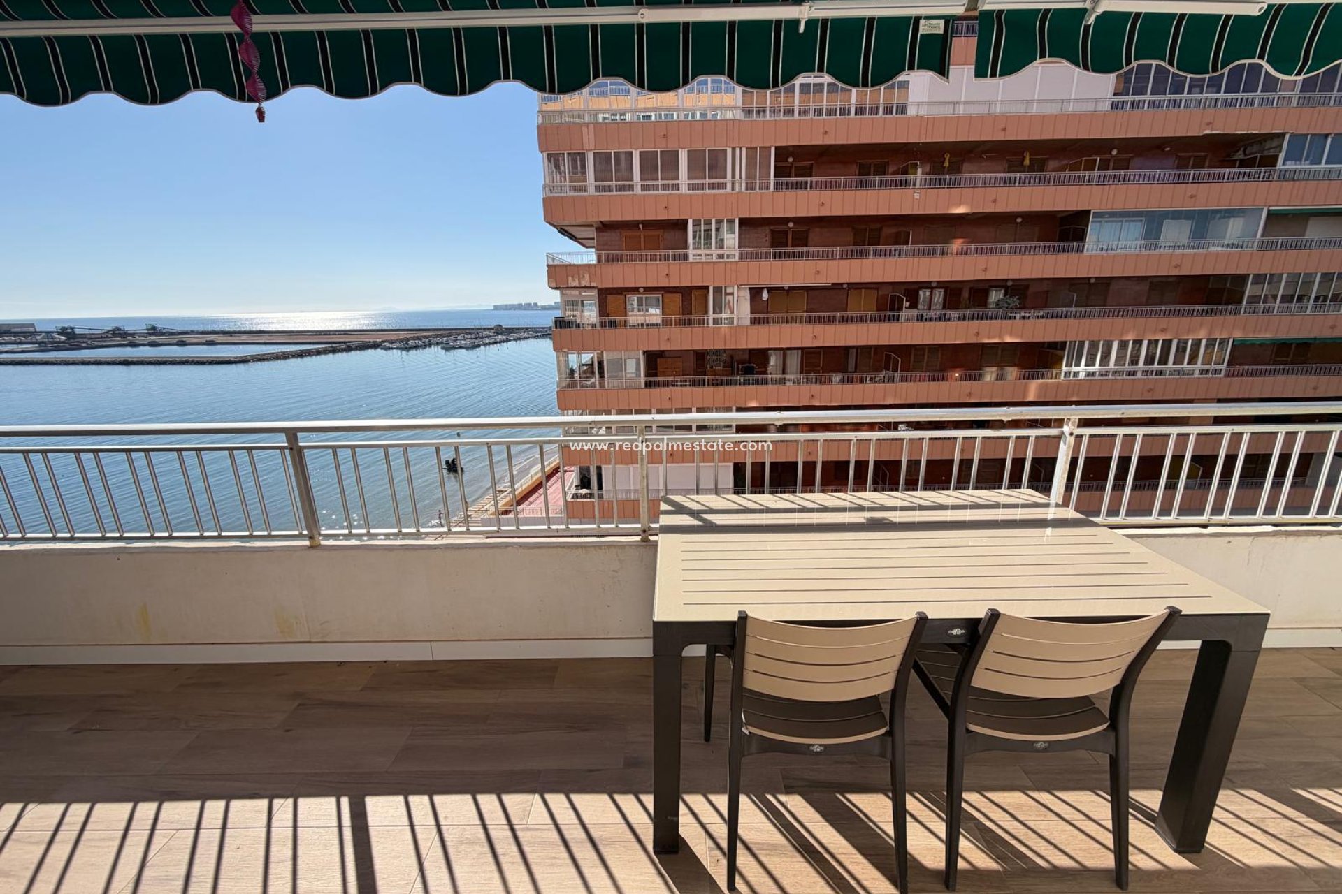 Reventa - Apartmentos -
Torrevieja - El Acequión - Los Náufragos
