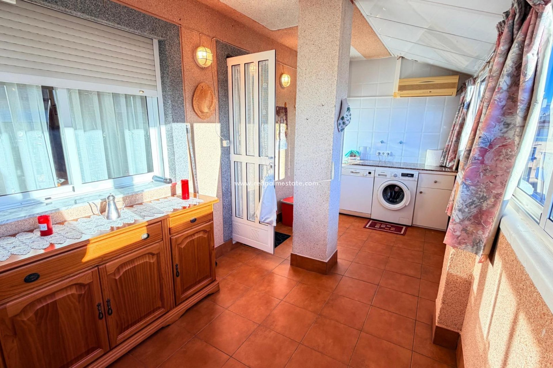 Reventa - Apartmentos -
Torrevieja - El Acequión - Los Náufragos