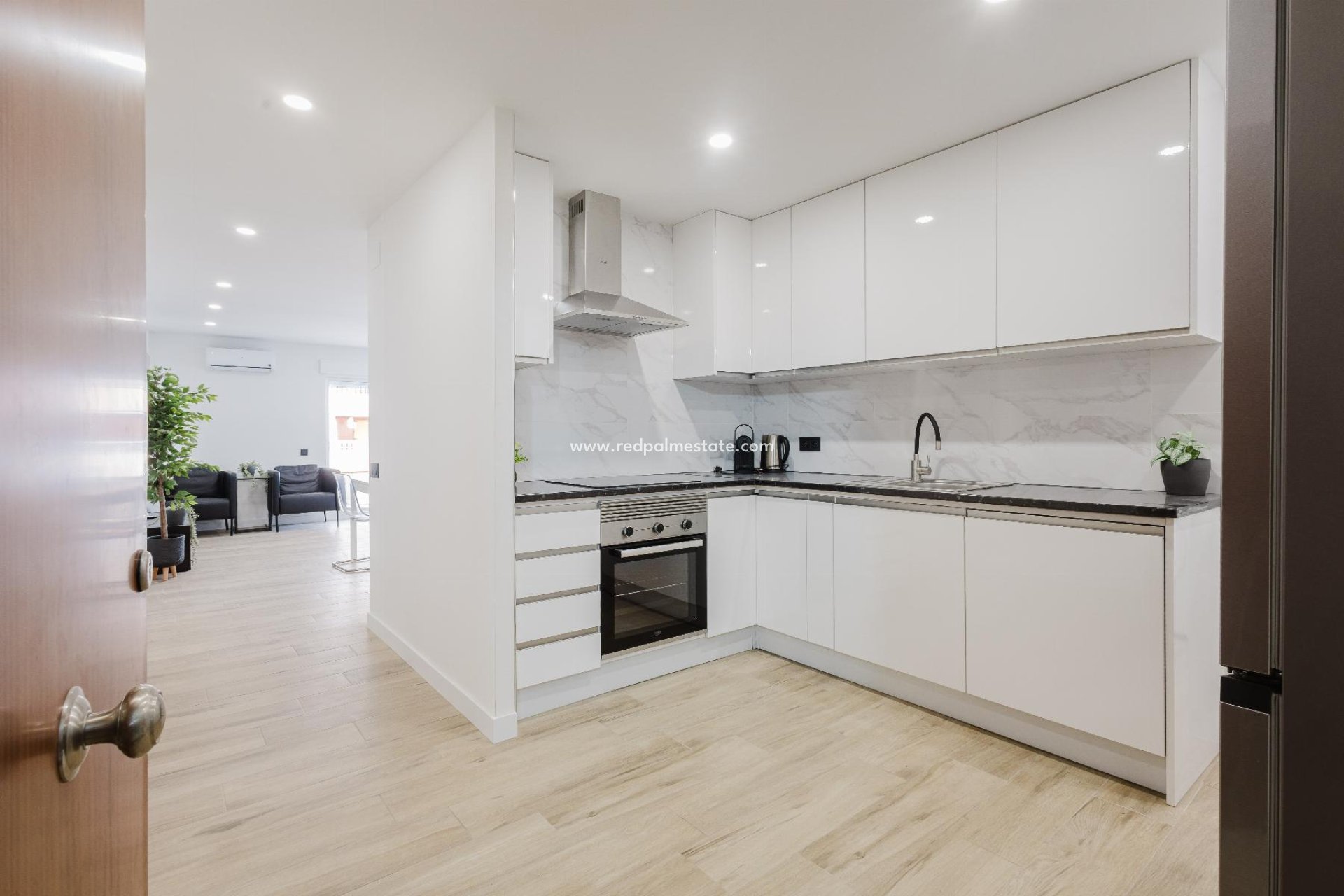 Reventa - Apartmentos -
Torrevieja - El Acequión - Los Náufragos