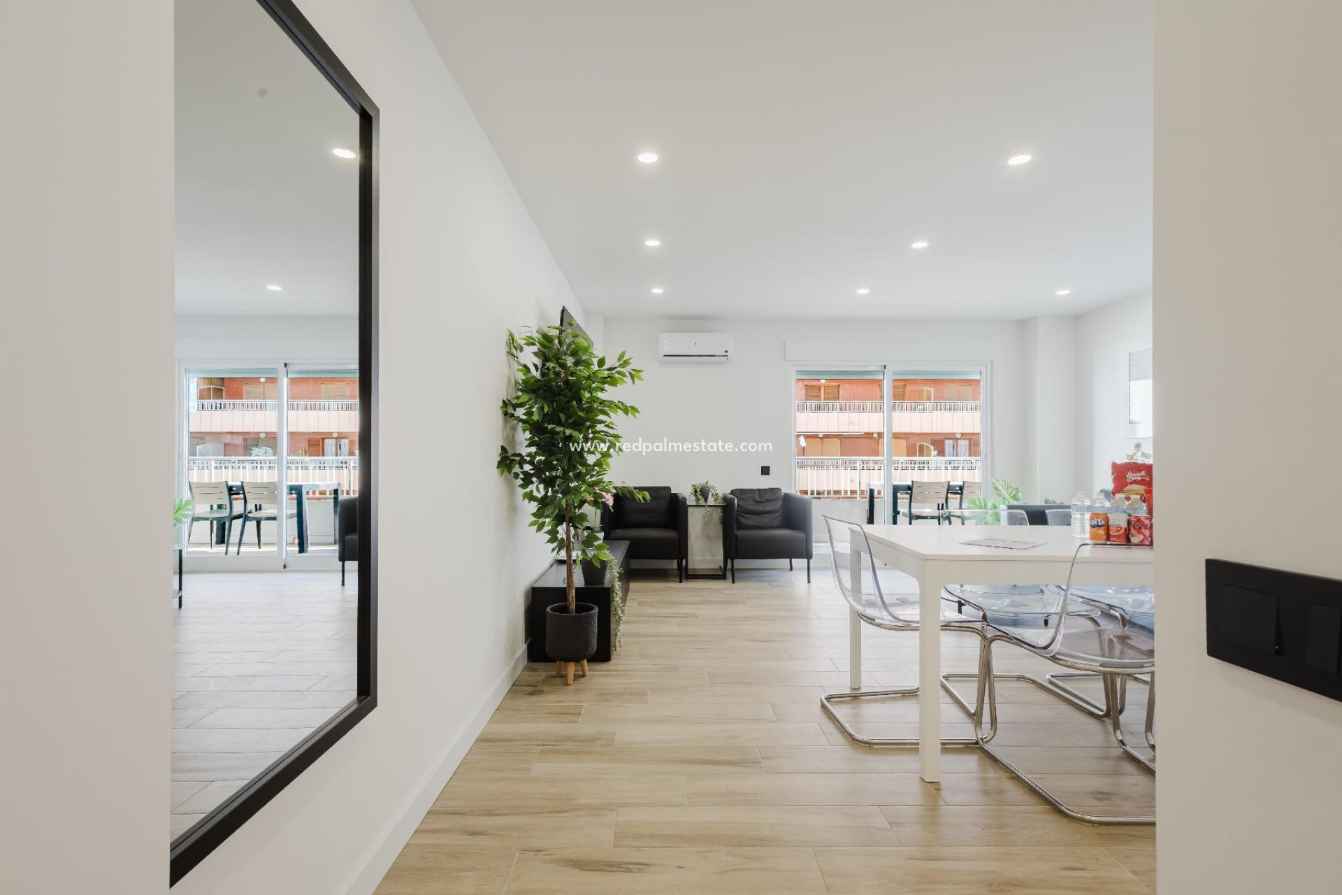 Reventa - Apartmentos -
Torrevieja - El Acequión - Los Náufragos