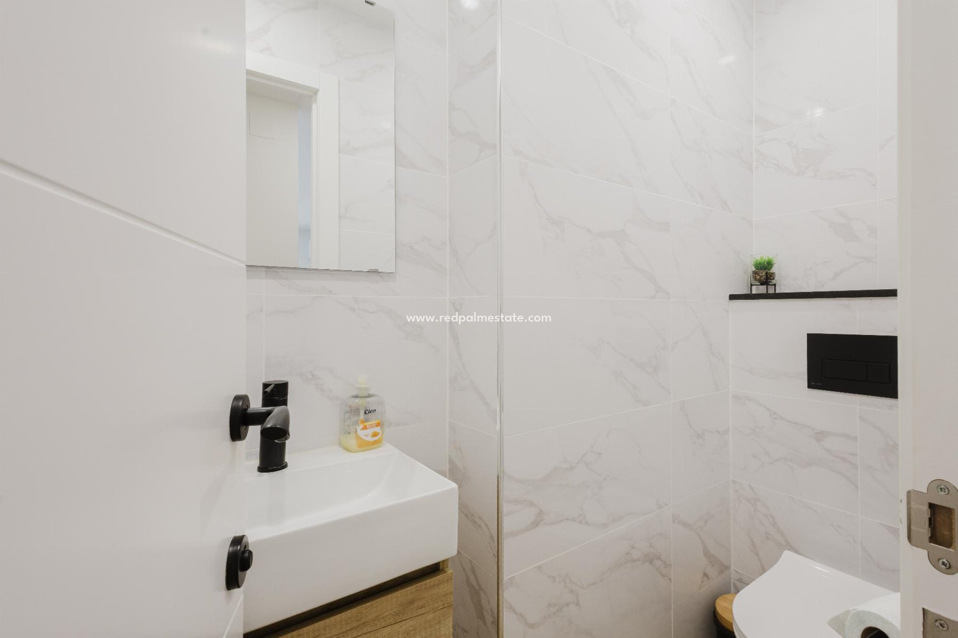 Reventa - Apartmentos -
Torrevieja - El Acequión - Los Náufragos