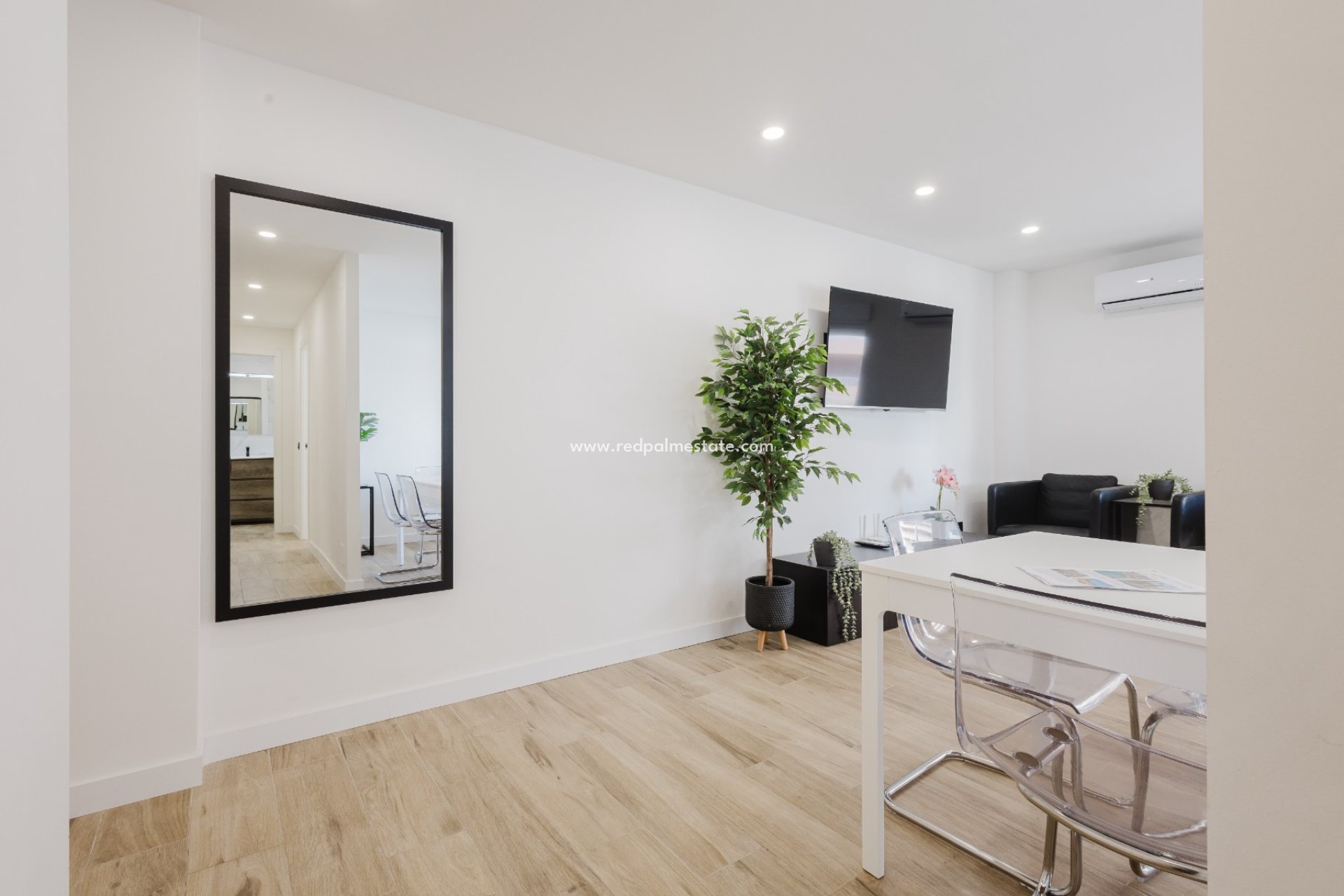 Reventa - Apartmentos -
Torrevieja - El Acequión - Los Náufragos