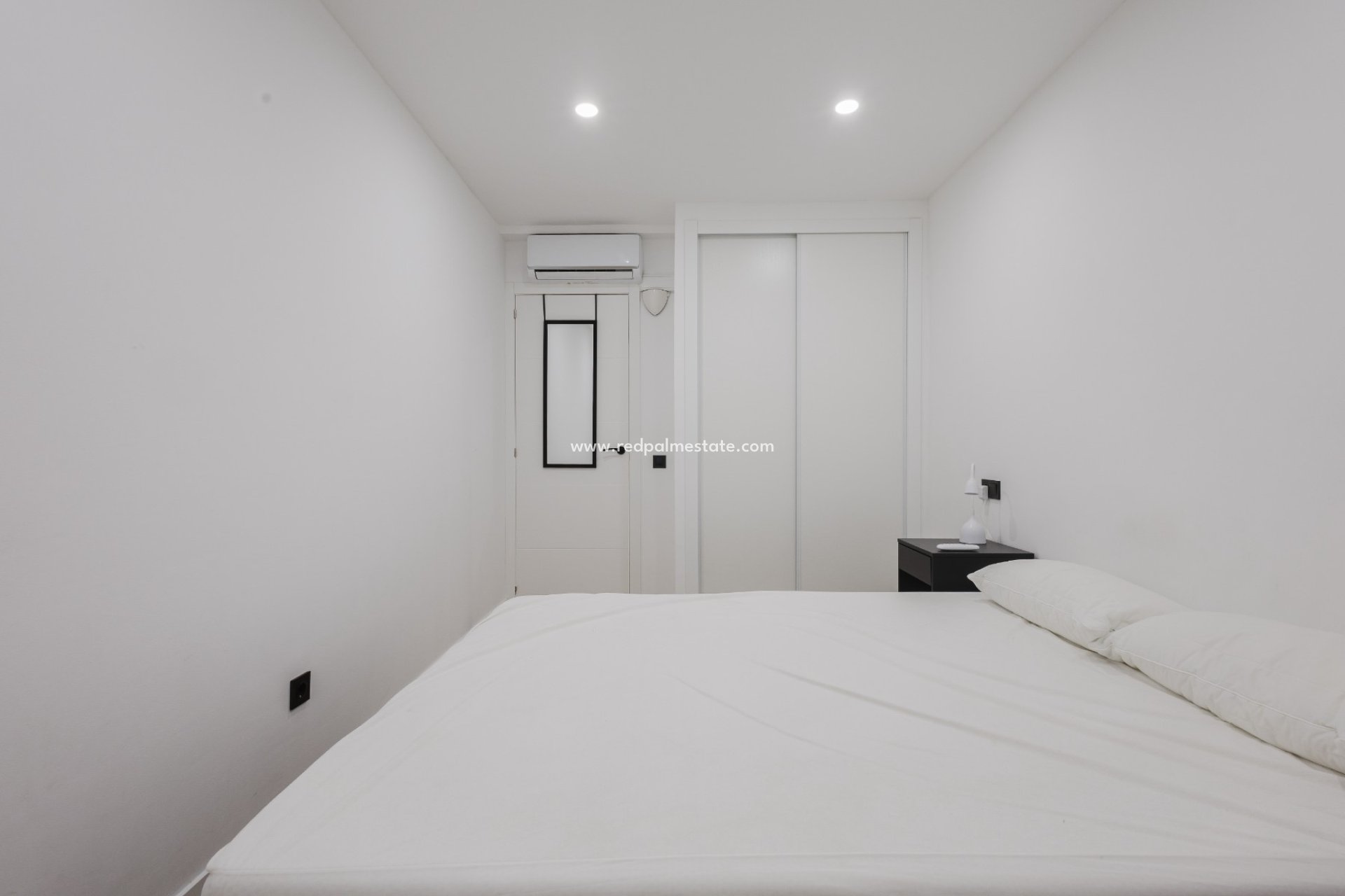 Reventa - Apartmentos -
Torrevieja - El Acequión - Los Náufragos