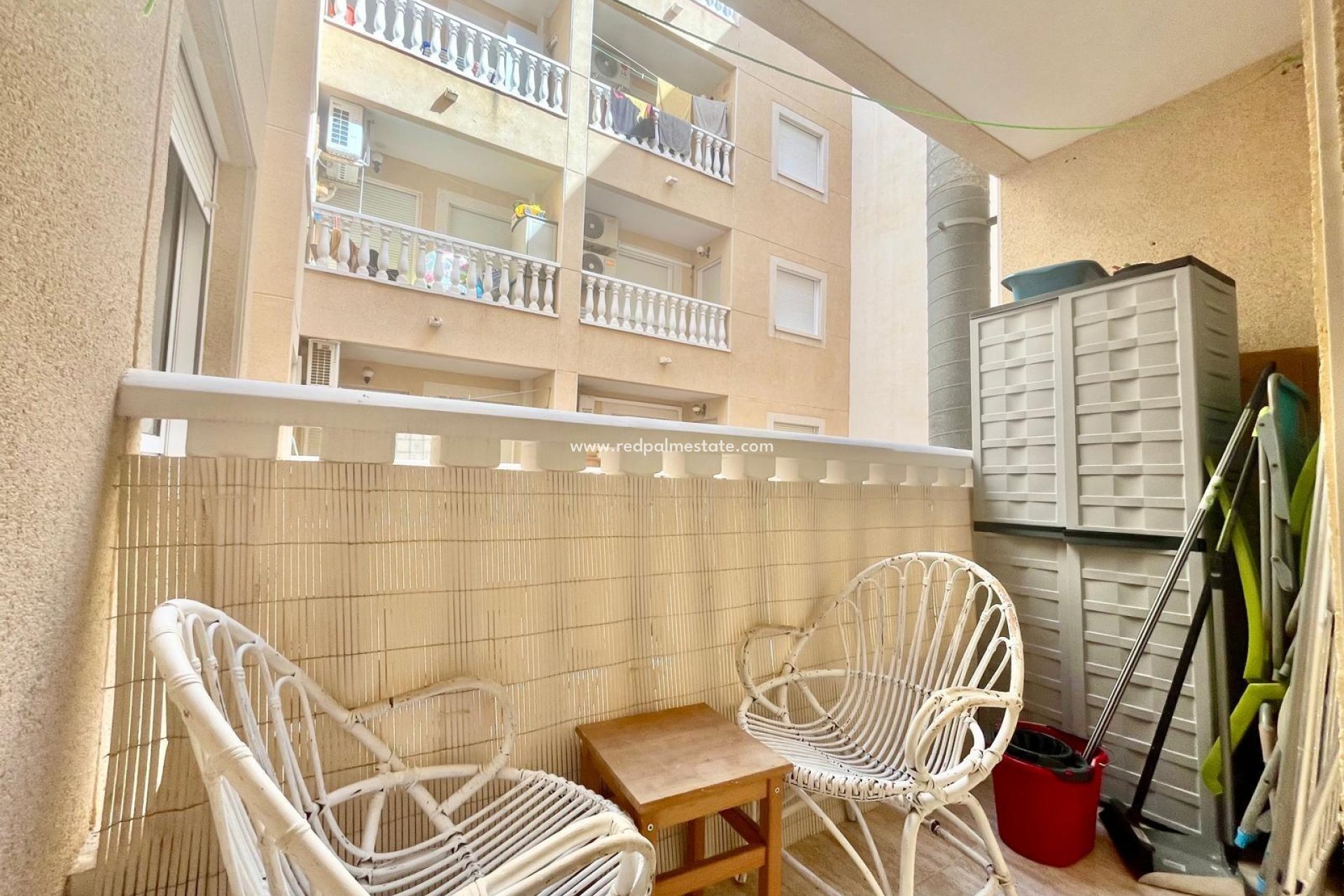 Reventa - Apartmentos -
Torrevieja - El Acequión - Los Náufragos