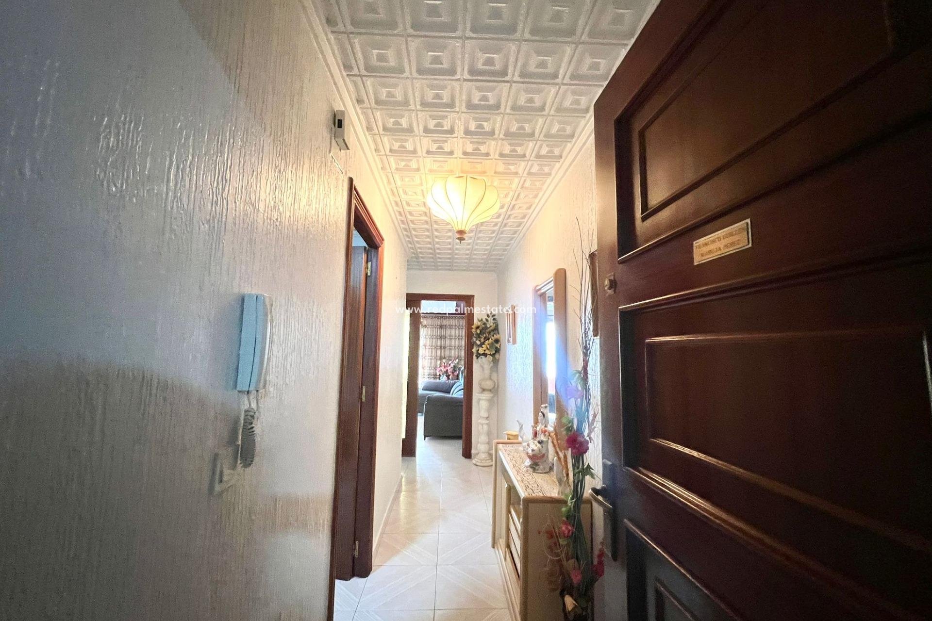 Reventa - Apartmentos -
Torrevieja - El Acequión - Los Náufragos