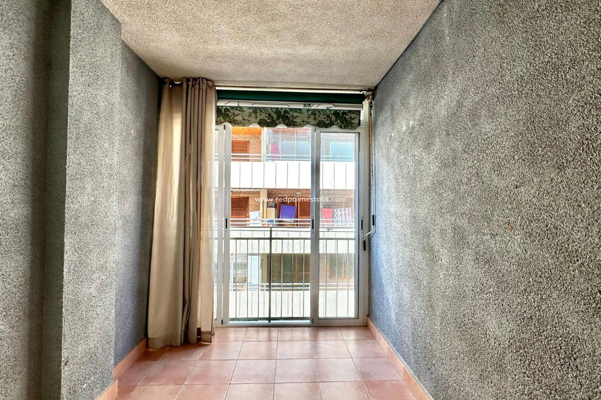 Reventa - Apartmentos -
Torrevieja - El Acequión - Los Náufragos