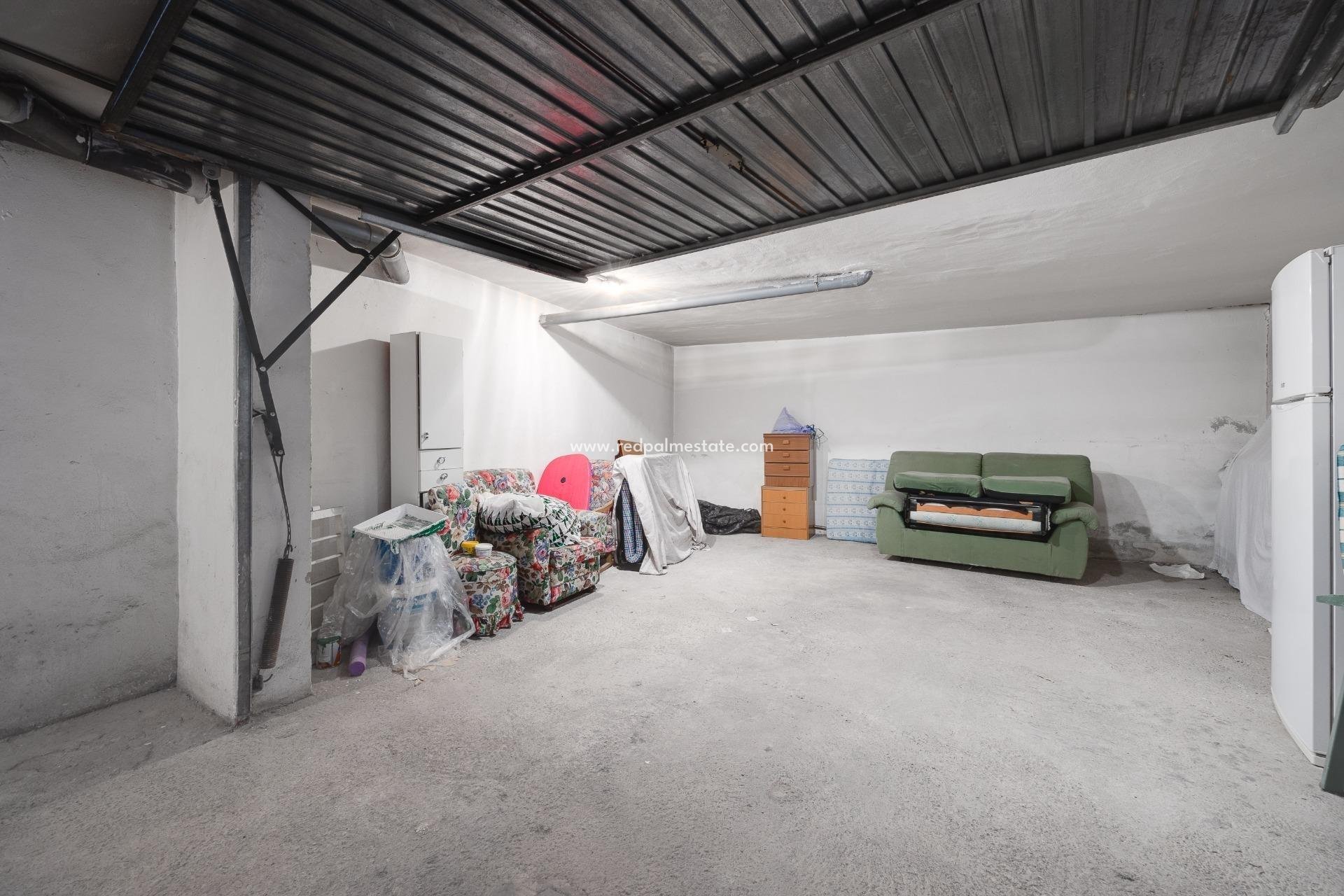 Reventa - Apartmentos -
Torrevieja - Estacion de autobuses