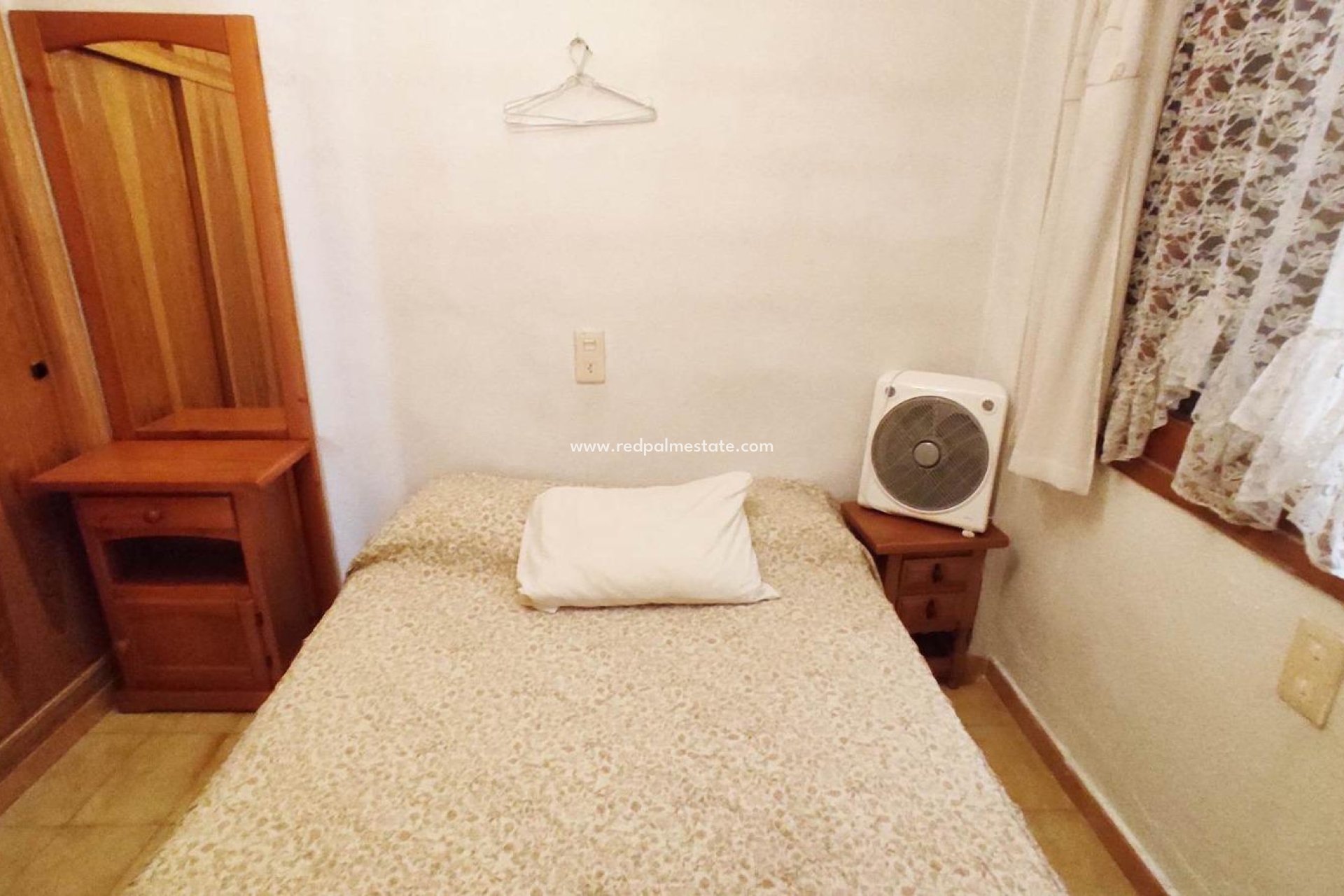 Reventa - Apartmentos -
Torrevieja - Estacion de autobuses