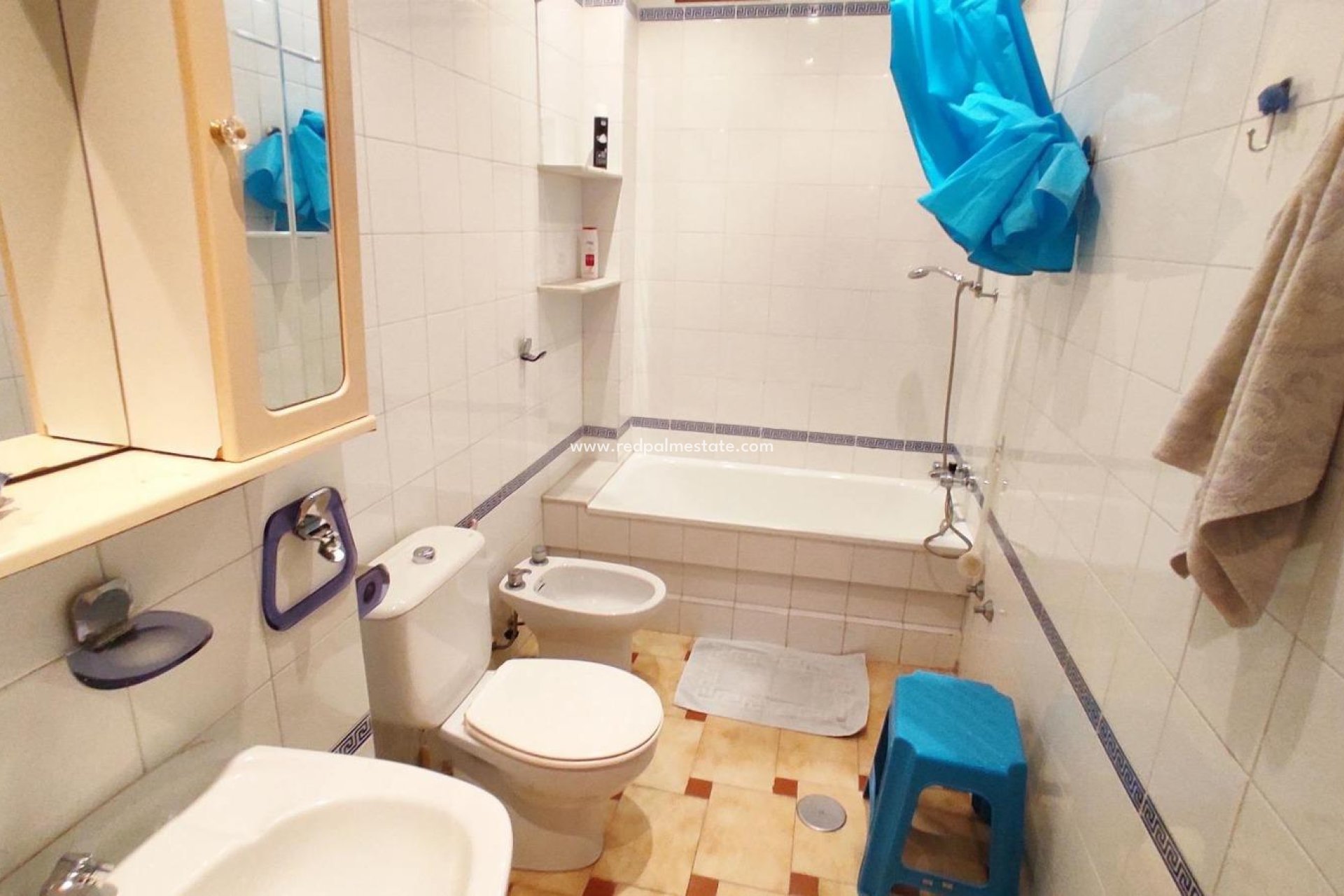 Reventa - Apartmentos -
Torrevieja - Estacion de autobuses