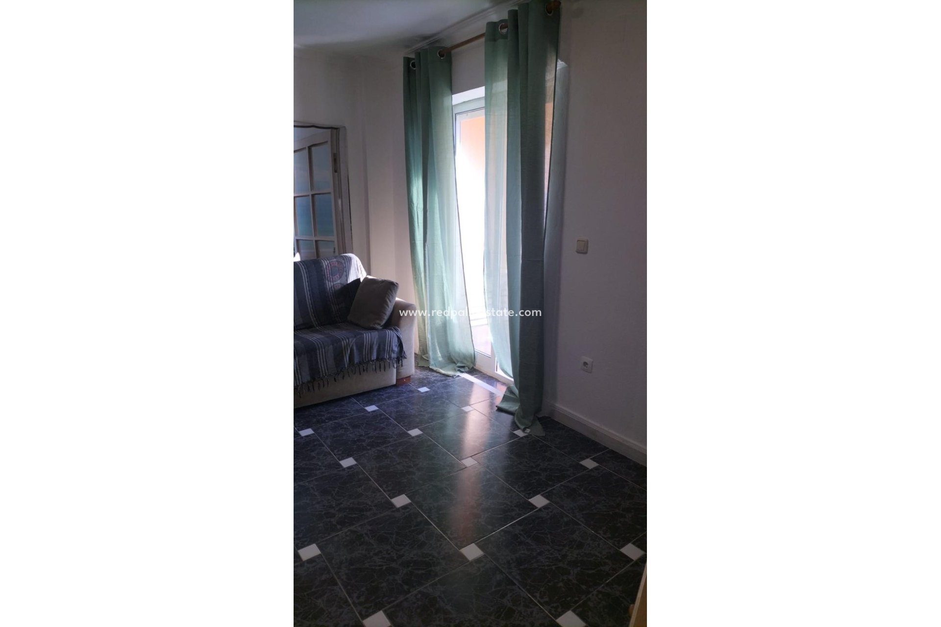 Reventa - Apartmentos -
Torrevieja - Gaspar Perrelló