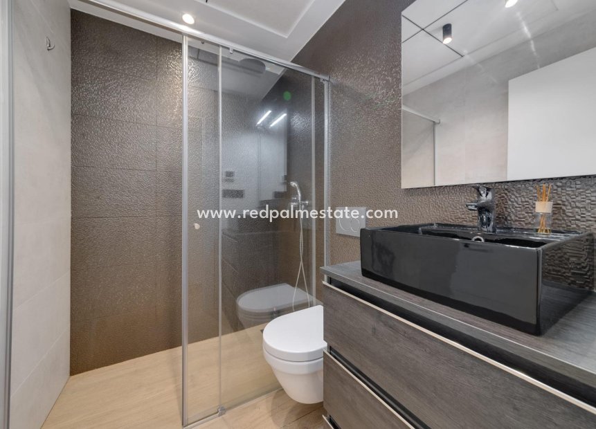 Reventa - Apartmentos -
Torrevieja - La Mata