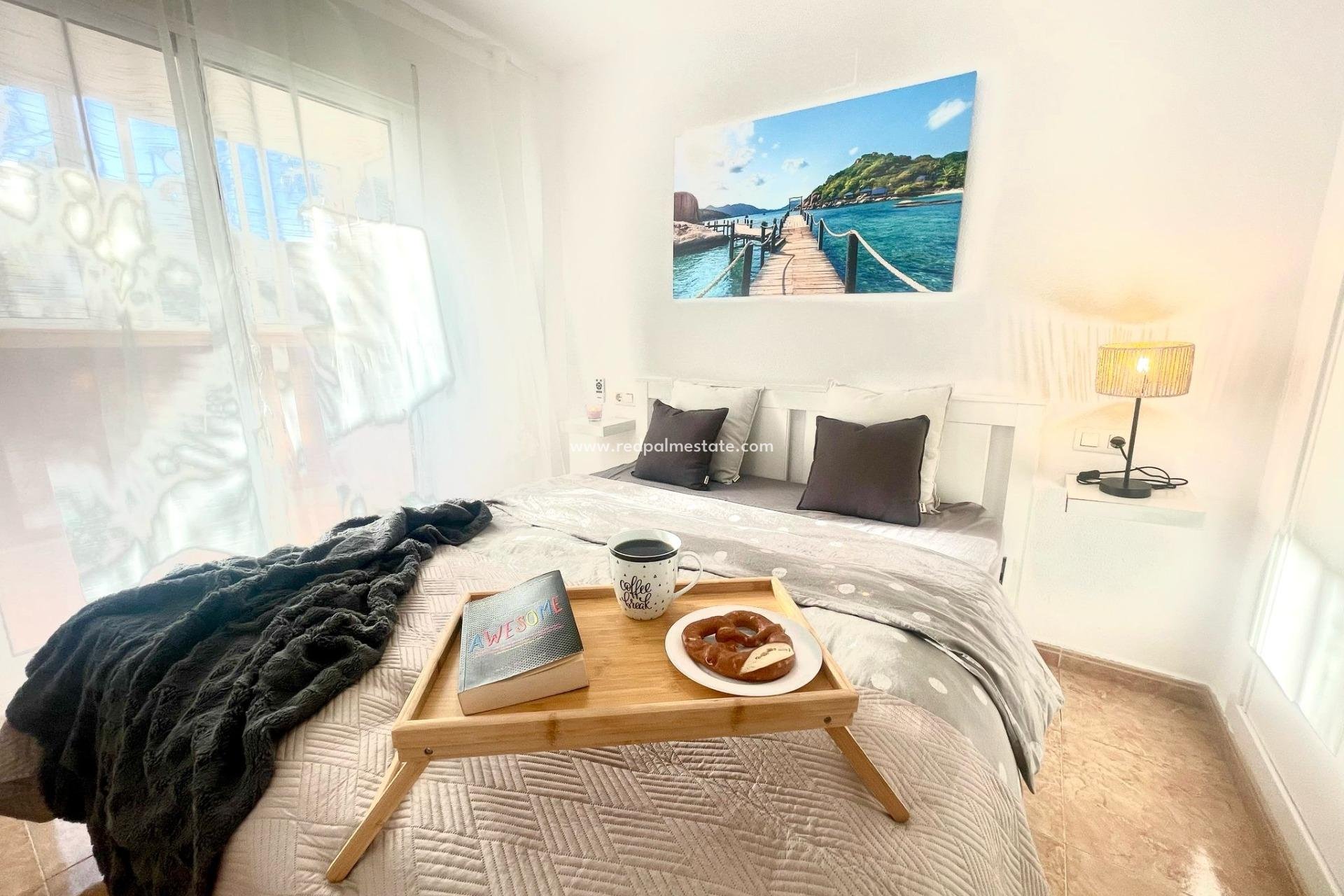 Reventa - Apartmentos -
Torrevieja - La Mata