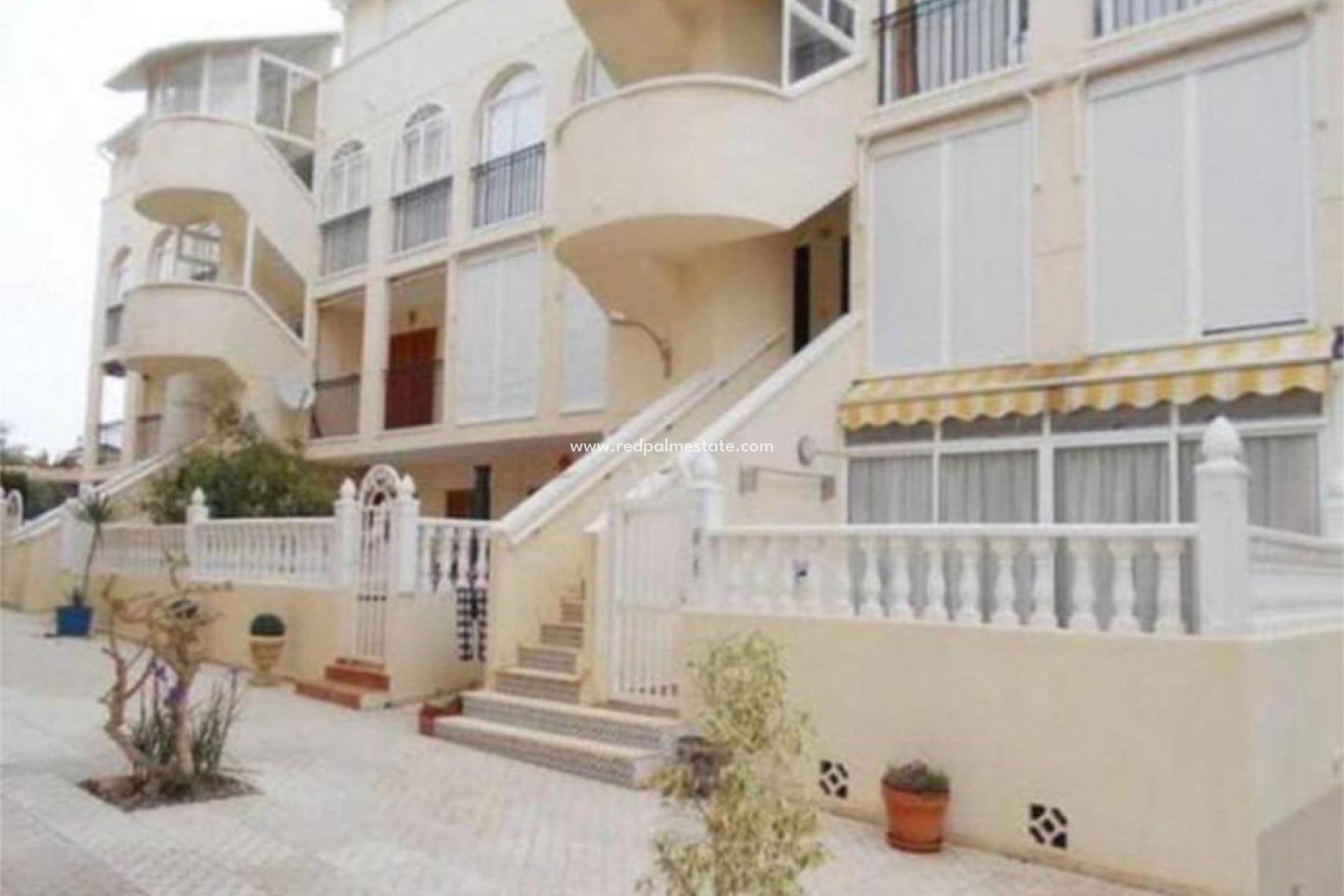 Reventa - Apartmentos -
Torrevieja - La Mata