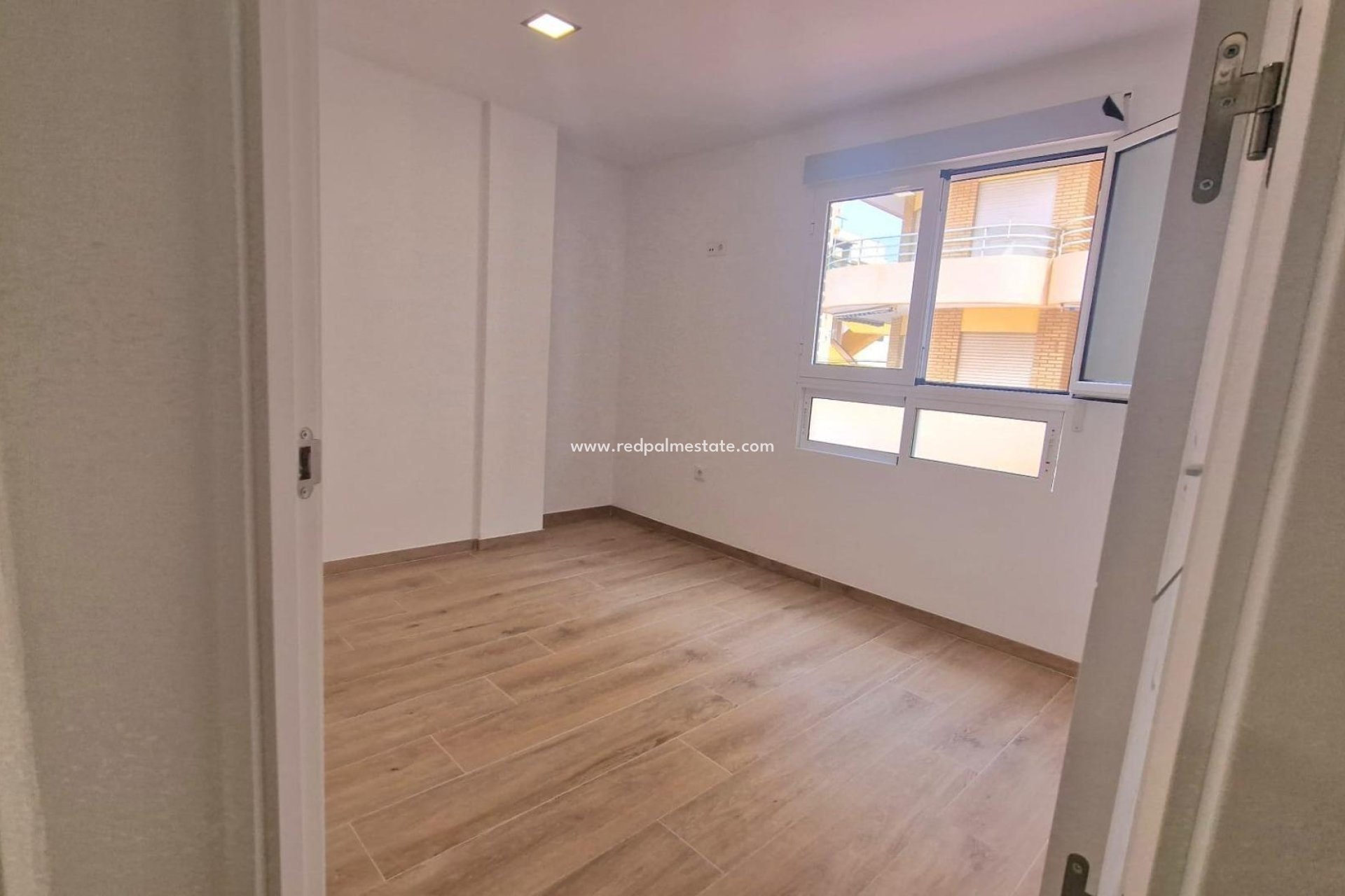 Reventa - Apartmentos -
Torrevieja - La Mata