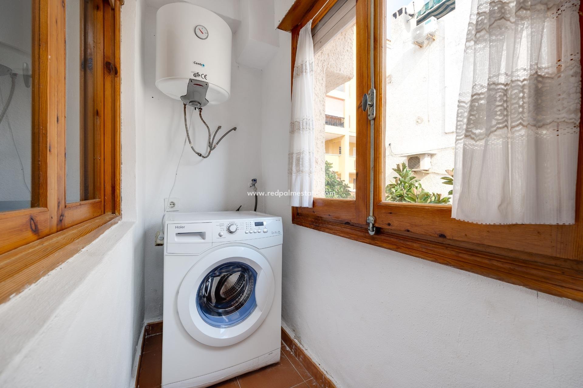 Reventa - Apartmentos -
Torrevieja - La Mata