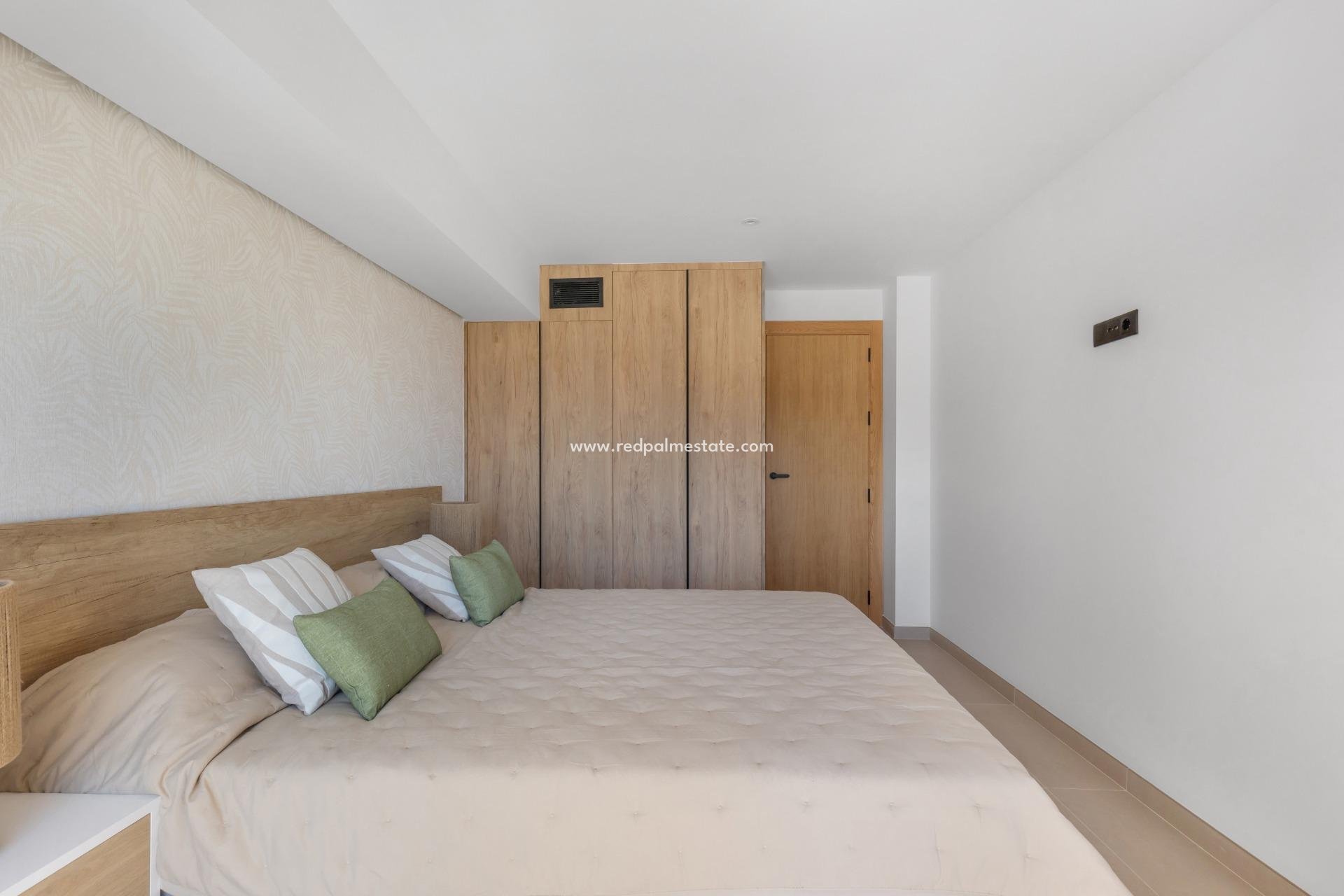Reventa - Apartmentos -
Torrevieja - La Mata