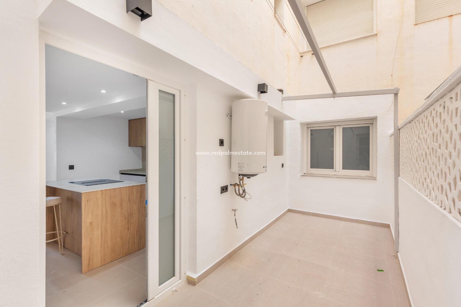 Reventa - Apartmentos -
Torrevieja - La Mata