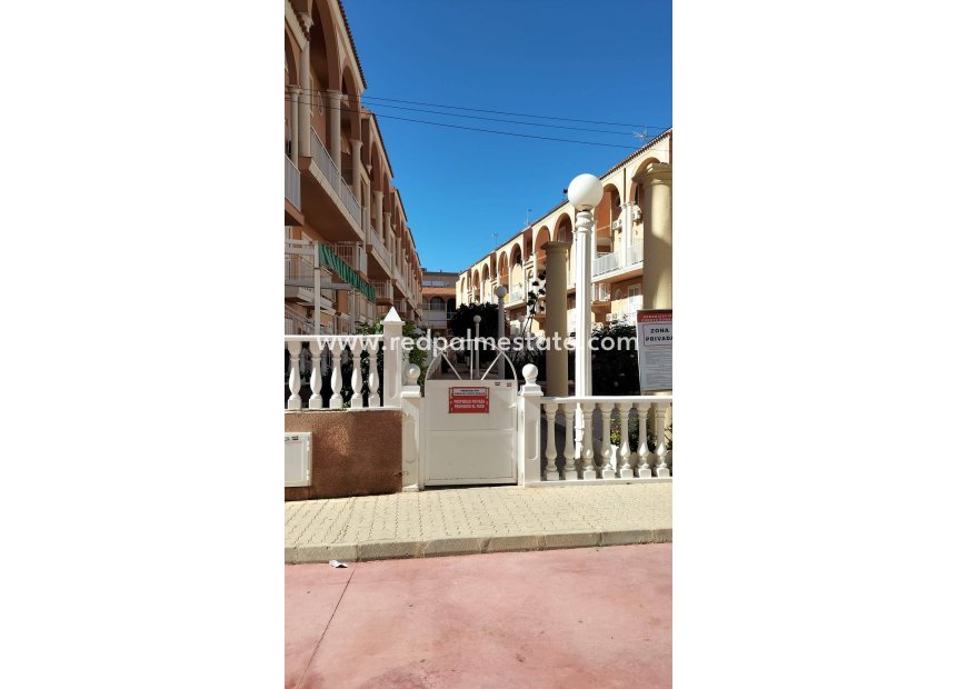 Reventa - Apartmentos -
Torrevieja - La Mata