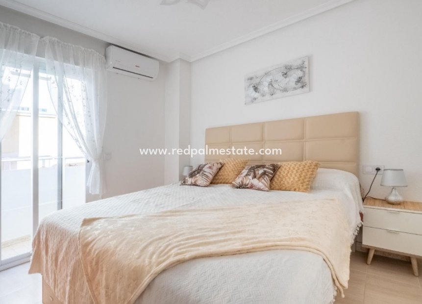 Reventa - Apartmentos -
Torrevieja - La Mata