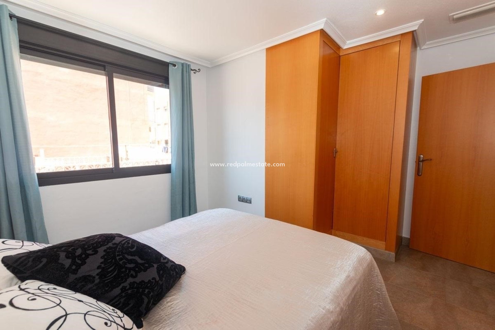 Reventa - Apartmentos -
Torrevieja - La Mata