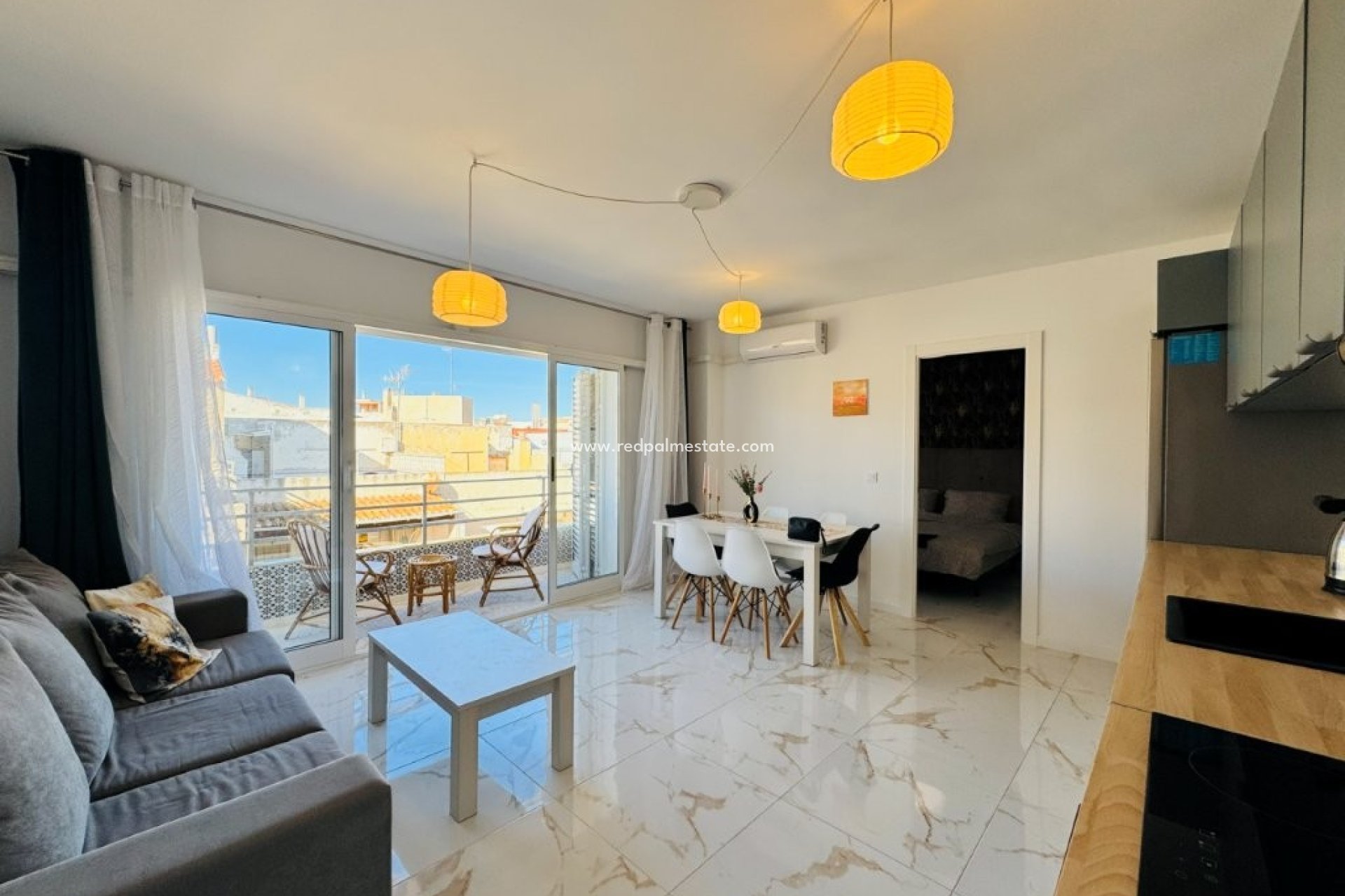Reventa - Apartmentos -
Torrevieja - La Mata