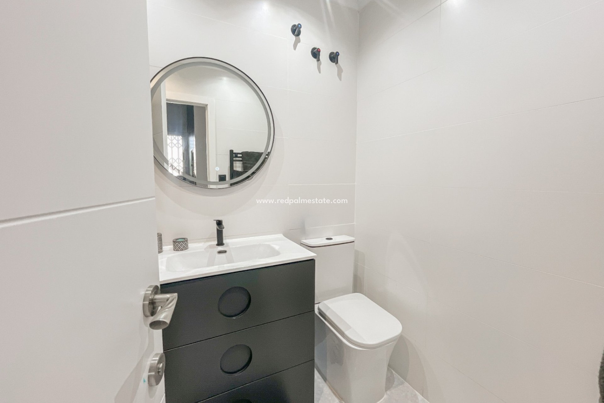 Reventa - Apartmentos -
Torrevieja - La Mata