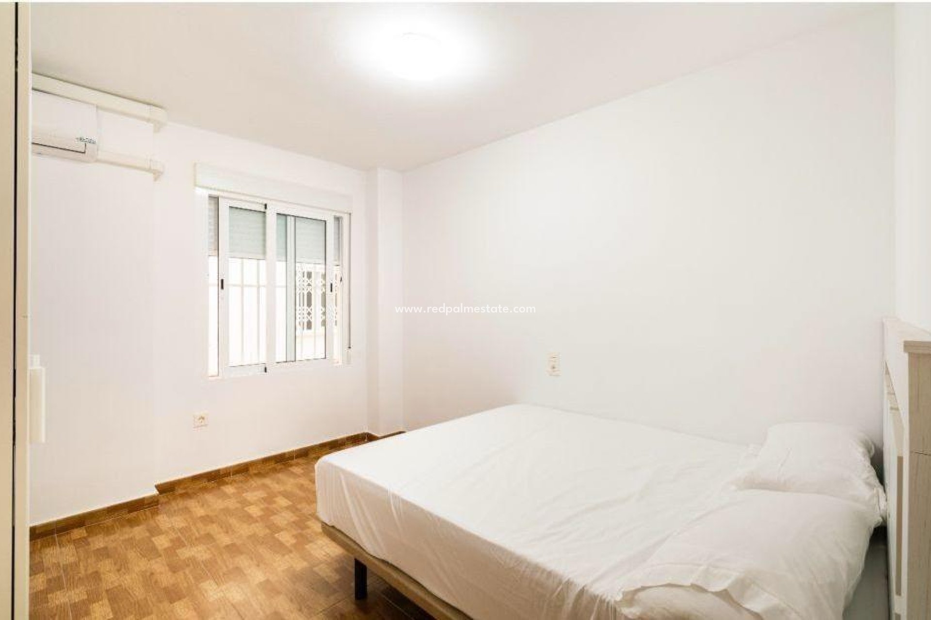 Reventa - Apartmentos -
Torrevieja - La Mata