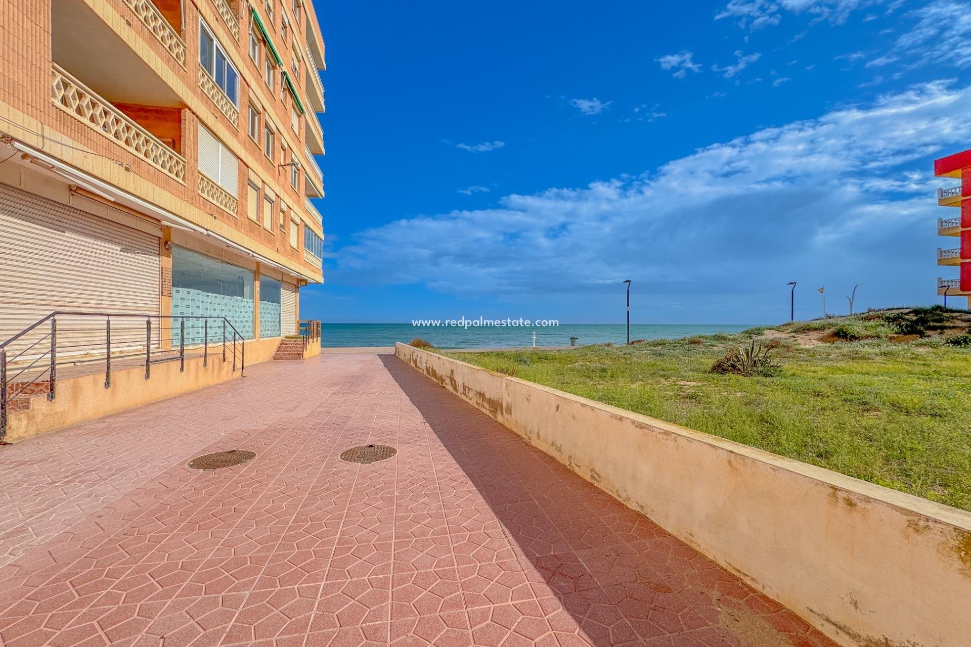 Reventa - Apartmentos -
Torrevieja - La Mata