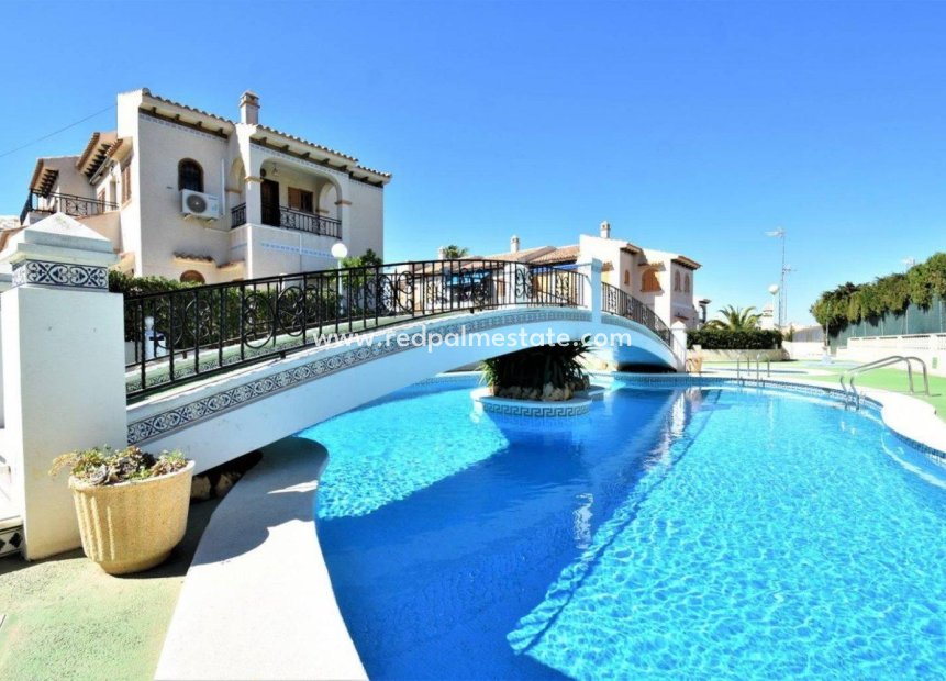 Reventa - Apartmentos -
Torrevieja - La Mata